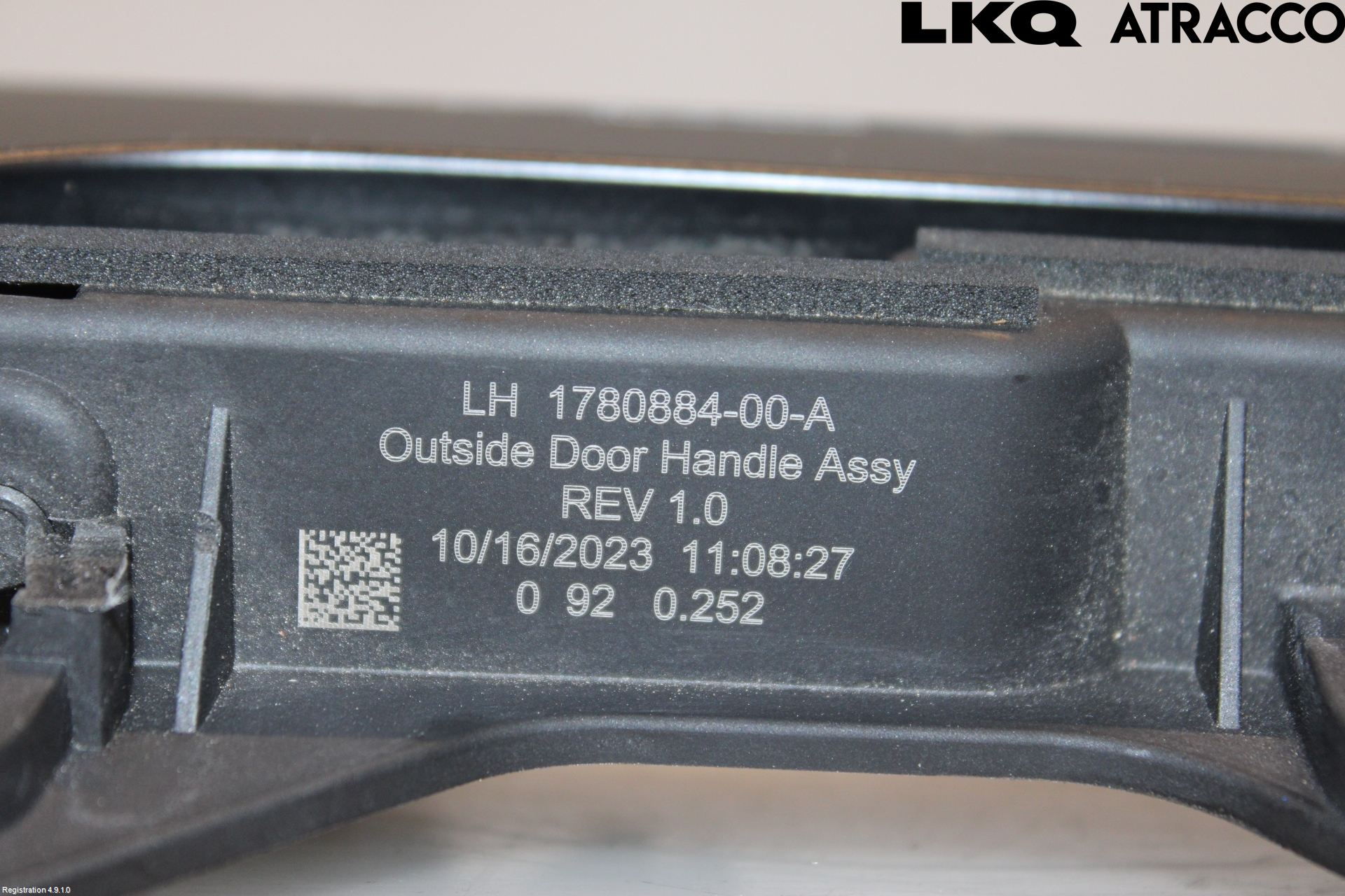 Tesla MODEL 3 17- Dörrhandtag Yttre Vä