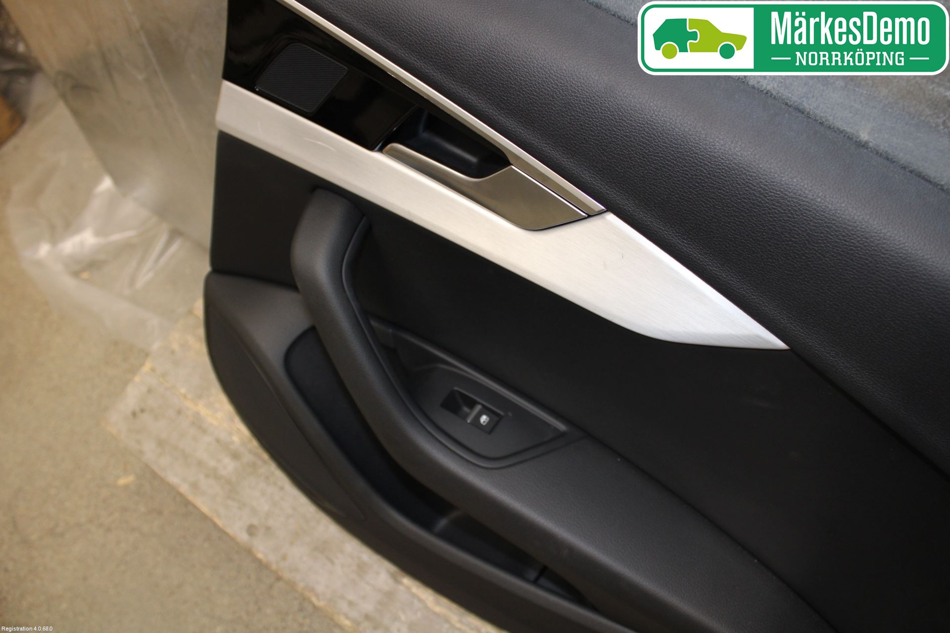 Audi A4/S4 B9 20- Dörrklädsel Hö