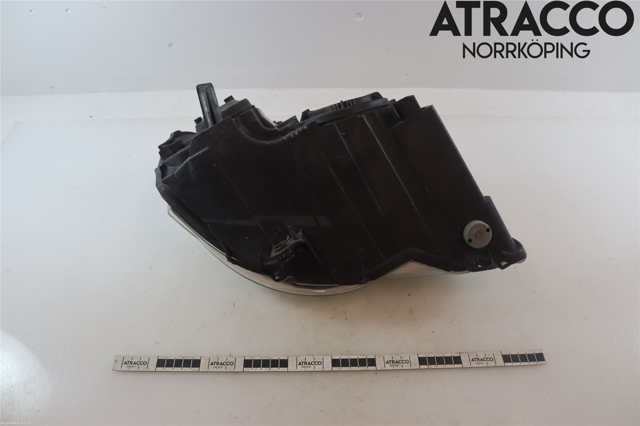 Volkswagen VW POLO 05-09 Strålkastare Vänster