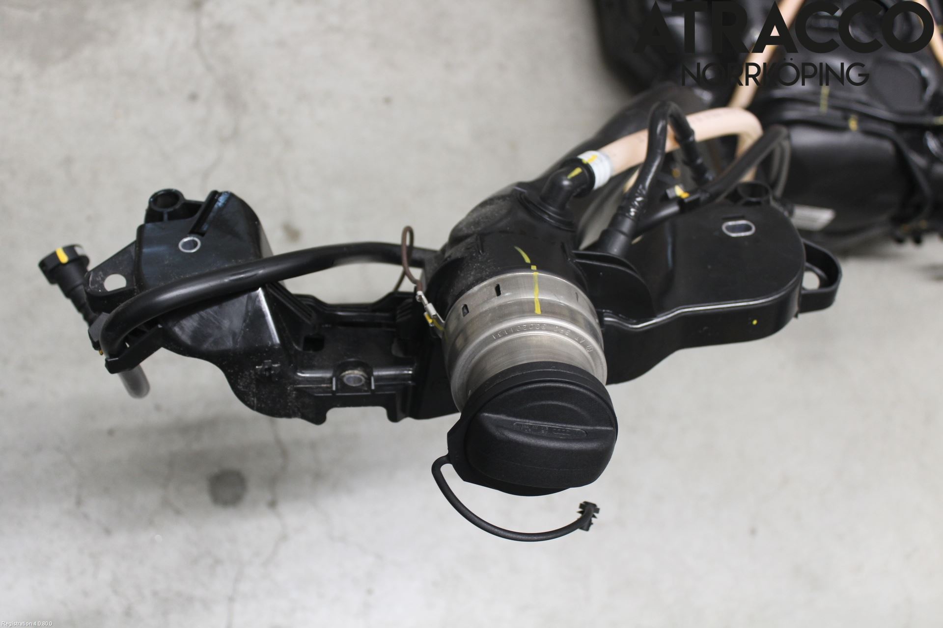 Audi Q3 F3 19- Bränsletank Insprutning