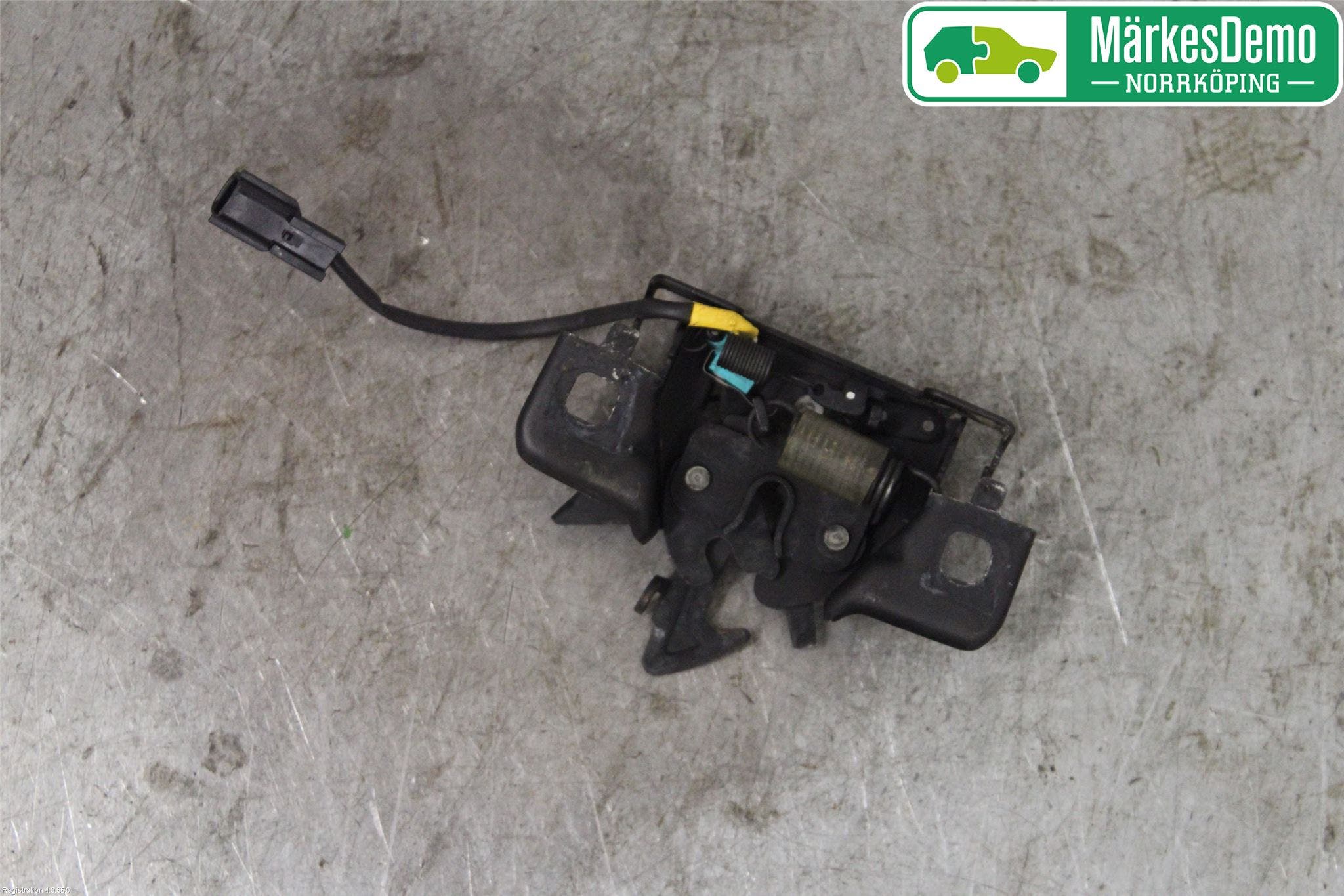 Renault CLIO IV 12-16 Huvlås