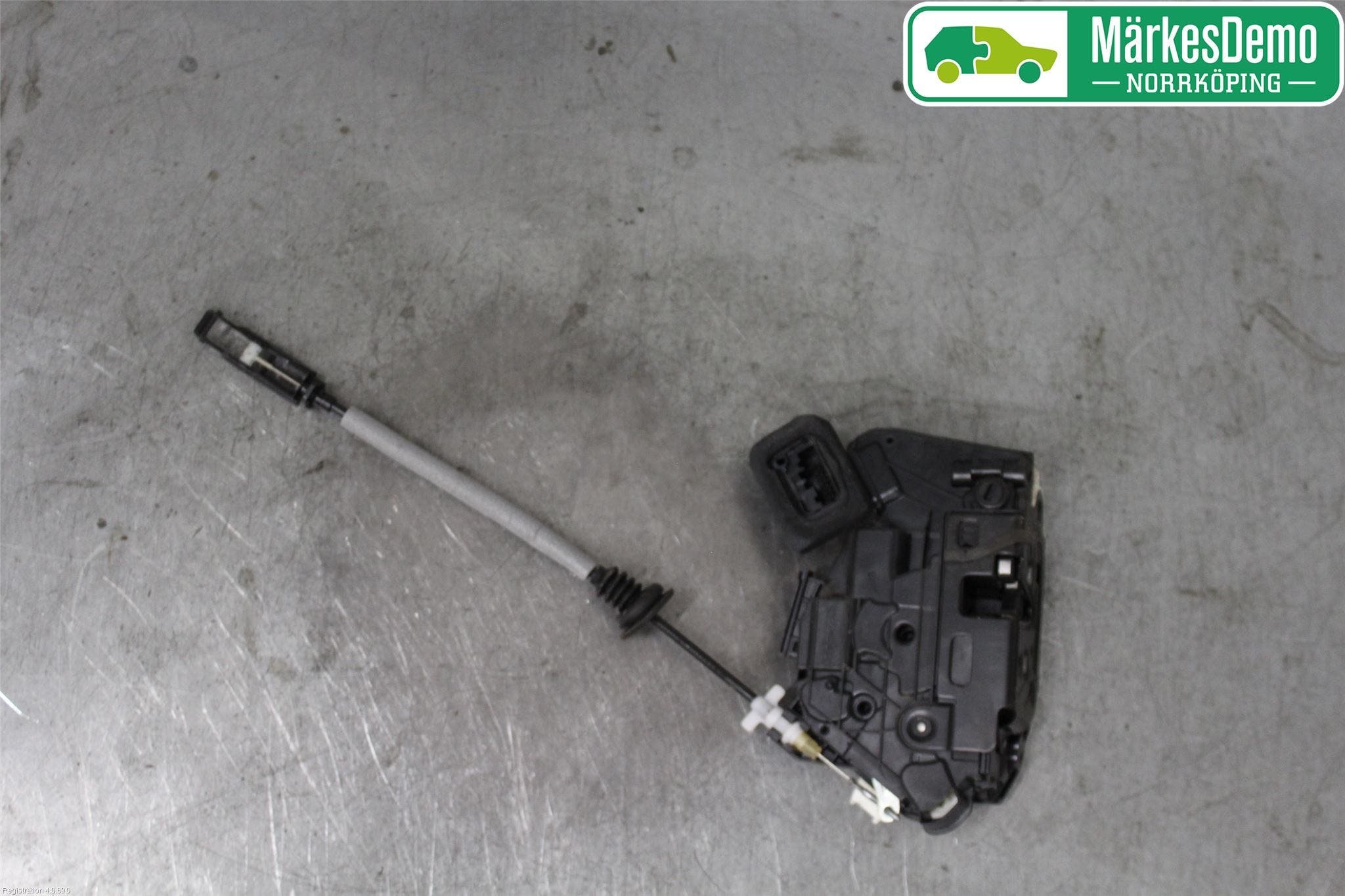 Volkswagen VW POLO 10-17 Låskista-Dörrlås