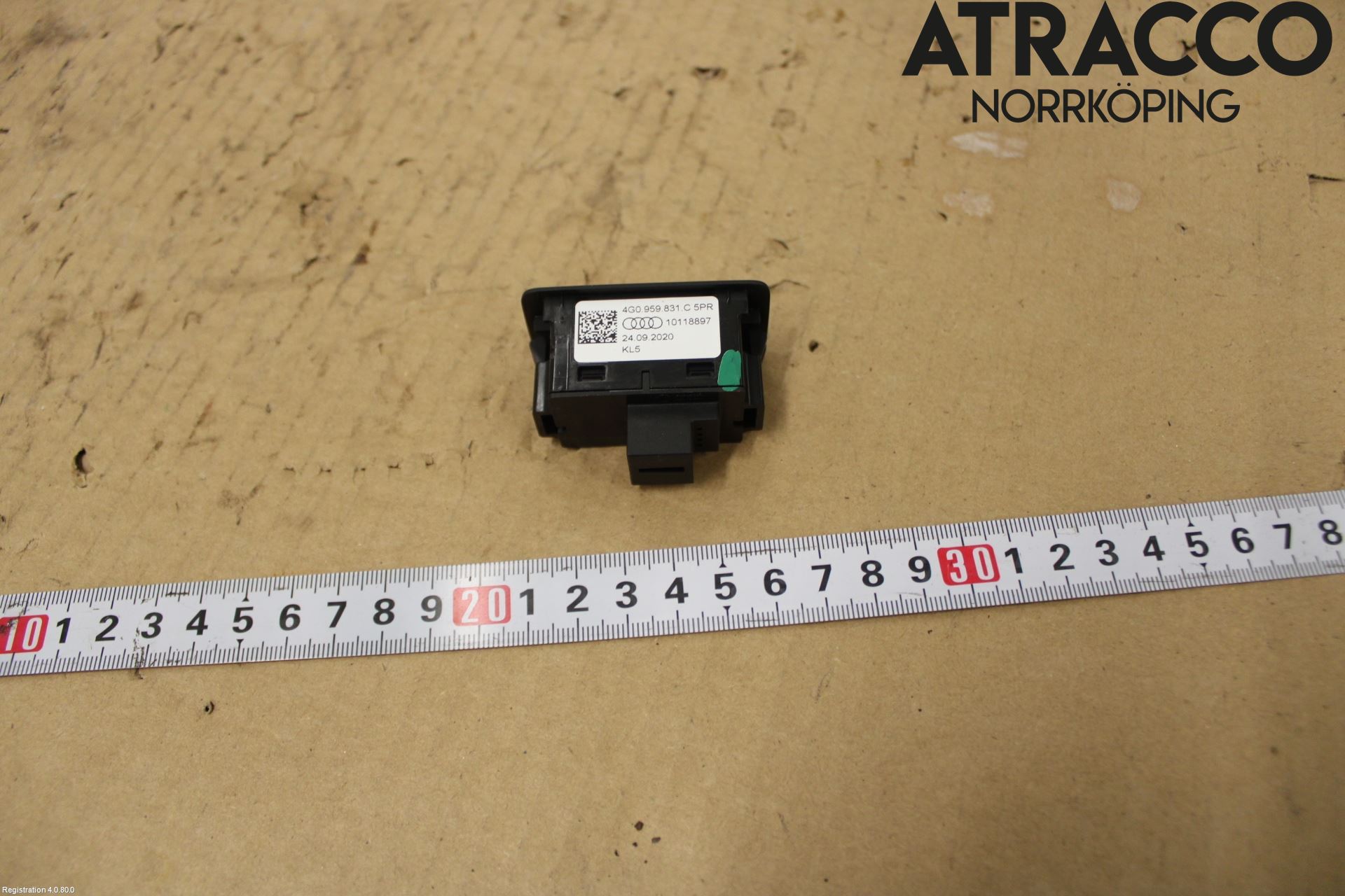 Audi Q3 F3 19- Strömställare Baklucka