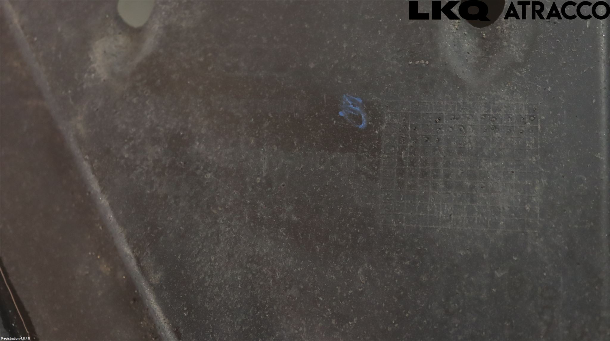 Audi Q7/SQ7 Hasplåt Plåt-Plast