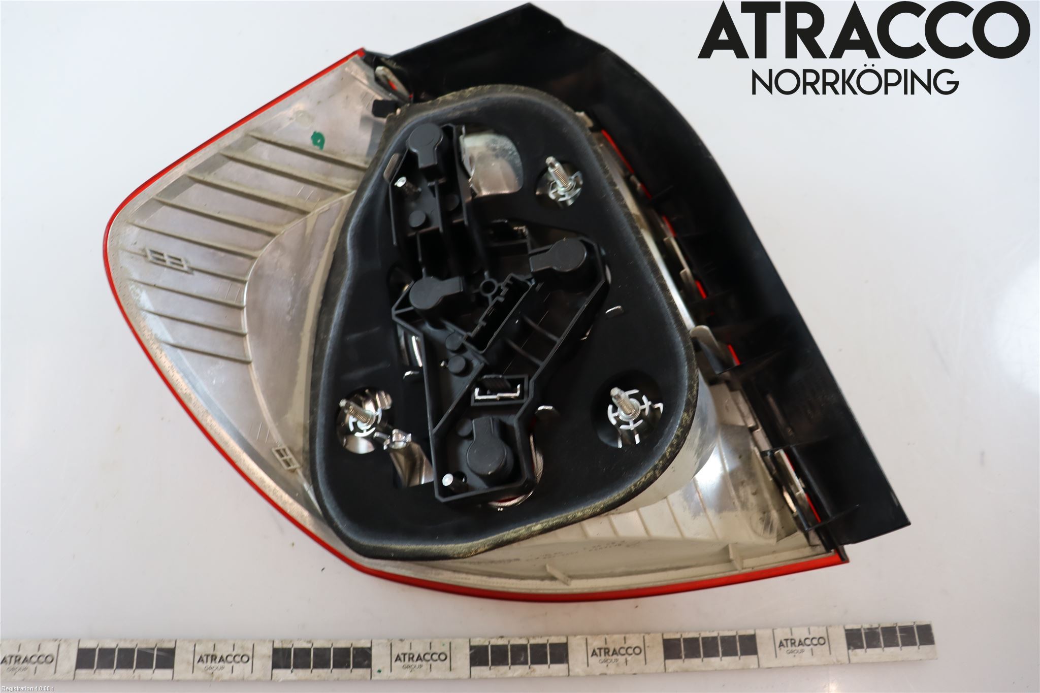 BMW 1 E87/81 5D/3D 03-11 Bakljus Höger