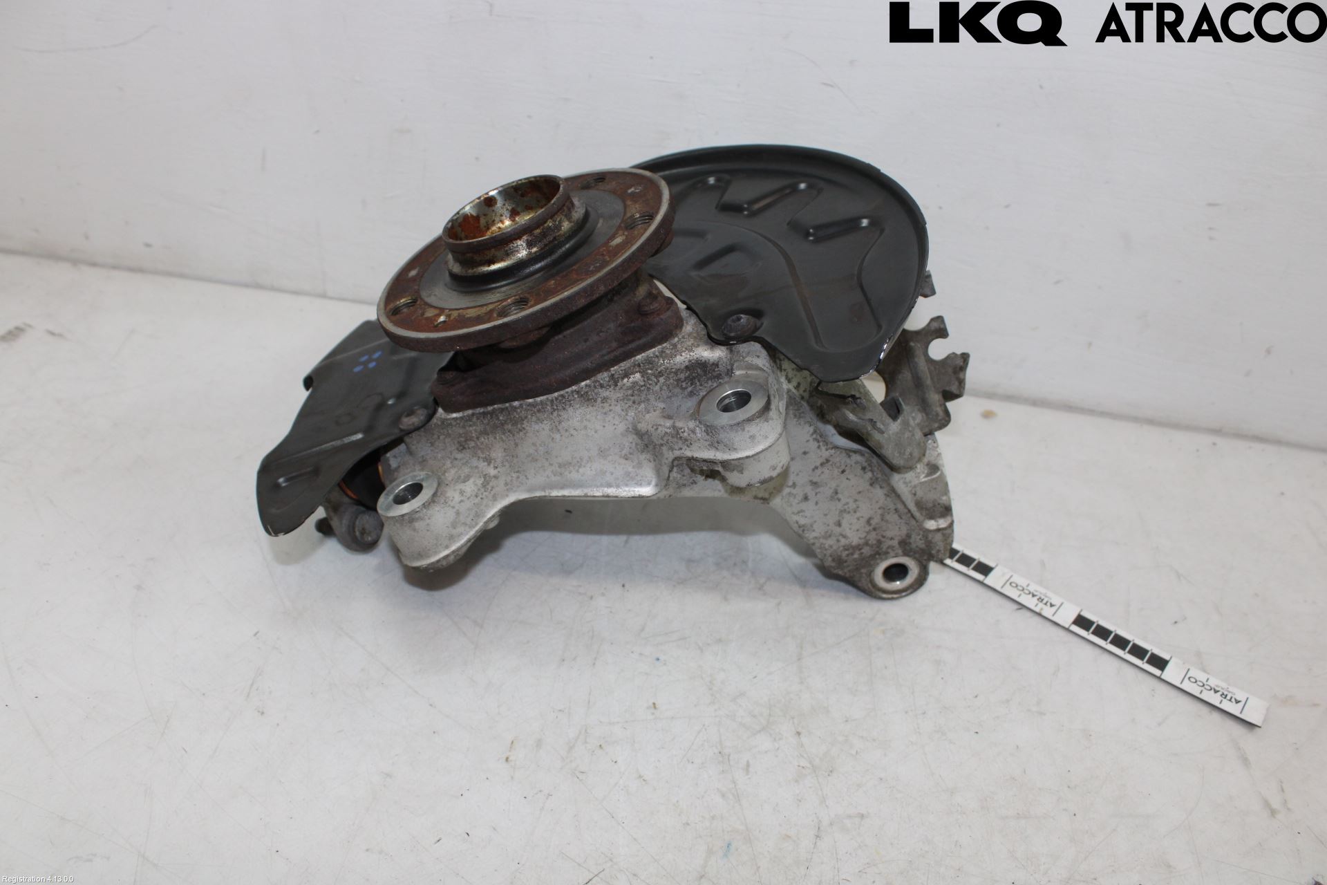 Volkswagen VW PASSAT 24- Styrspindel Lagerhus Hö