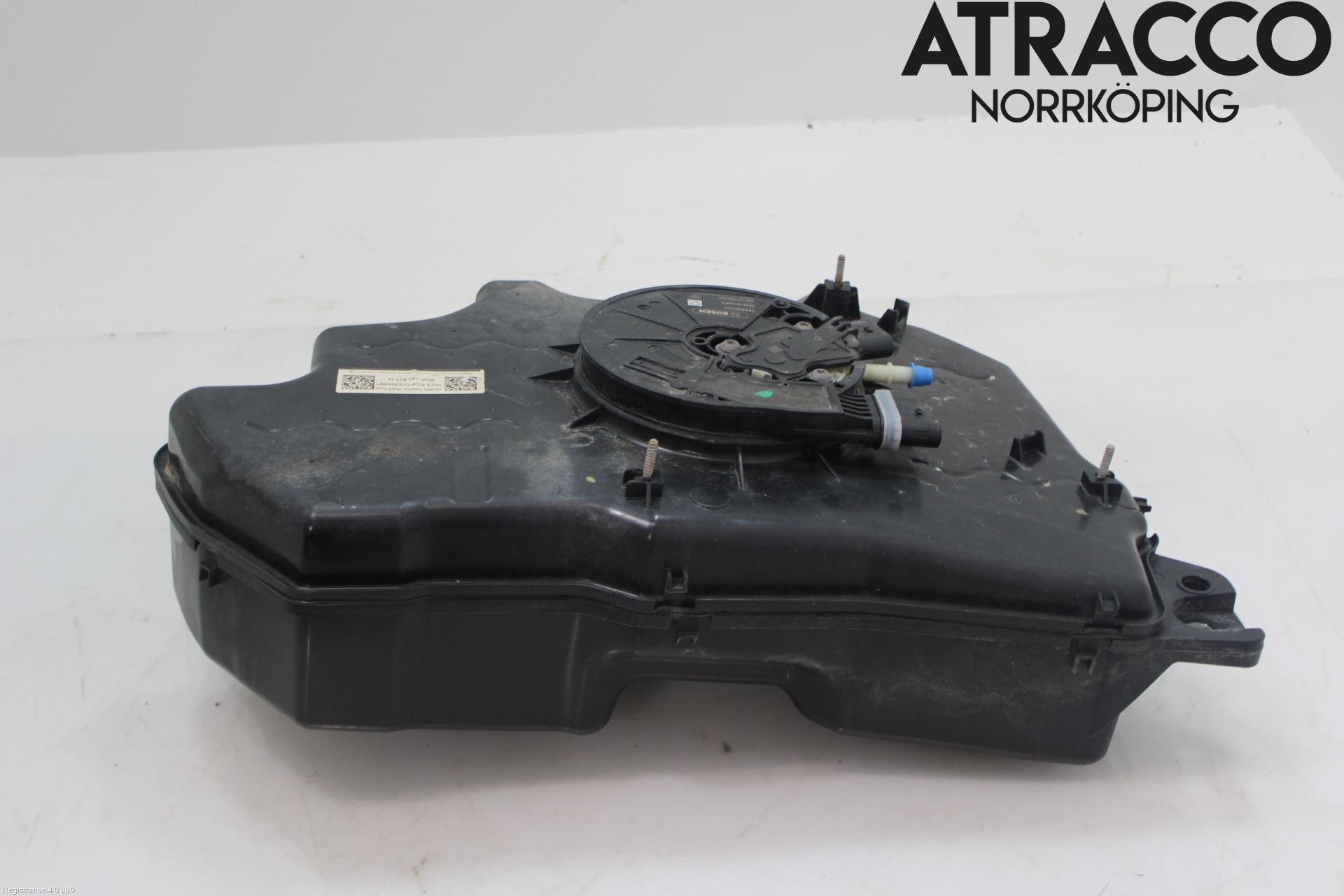 Volkswagen VW TOURAN 16- Adblue Tank