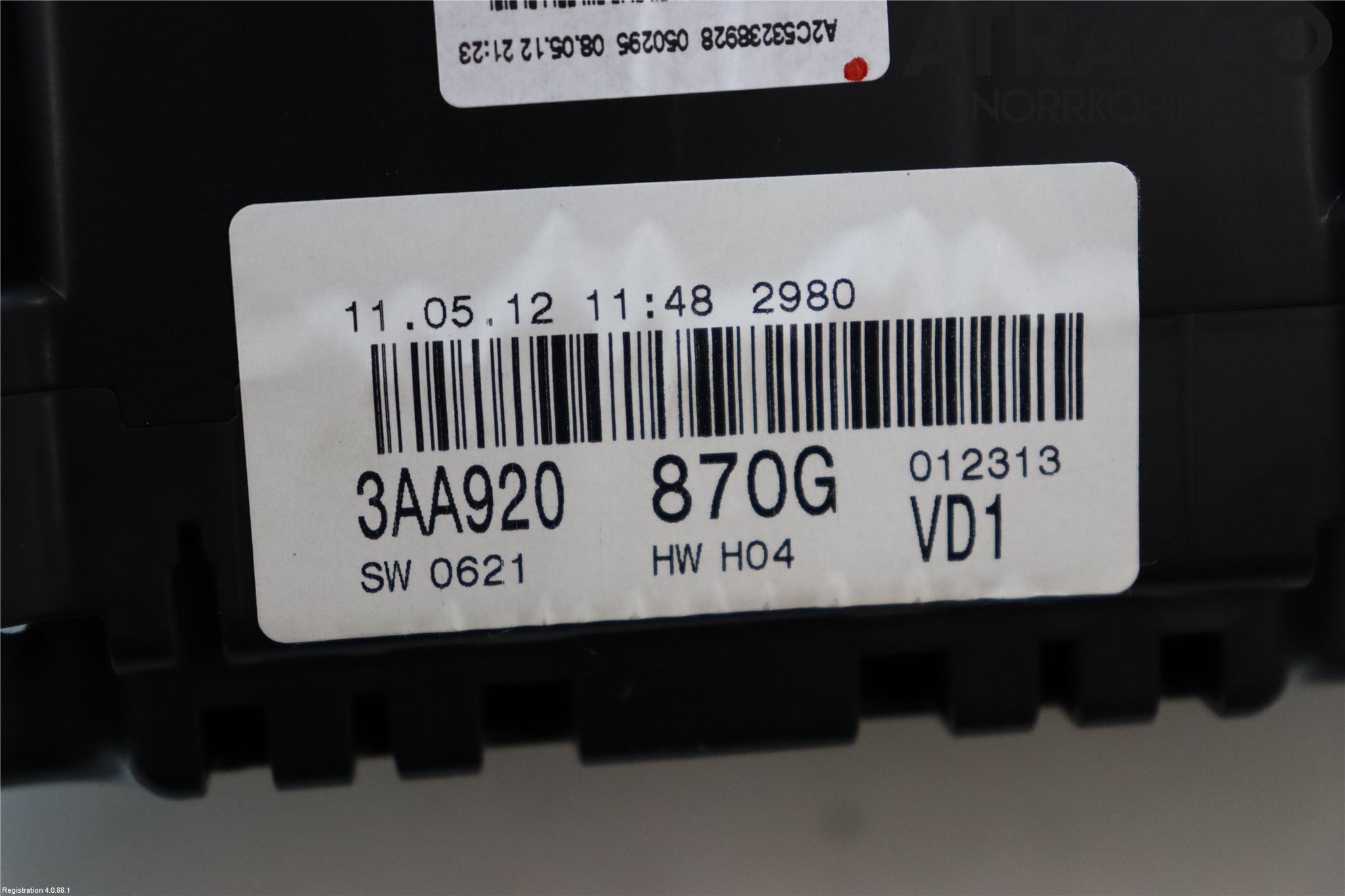 Volkswagen VW PASSAT 11-14 Instrument Komb