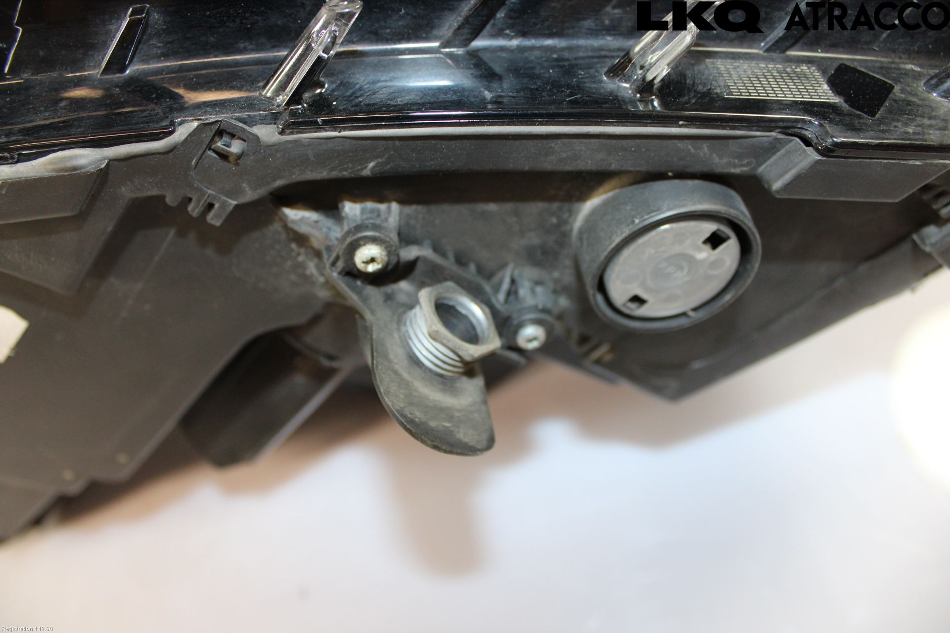Volkswagen VW PASSAT 11-14 Strålkastare Höger