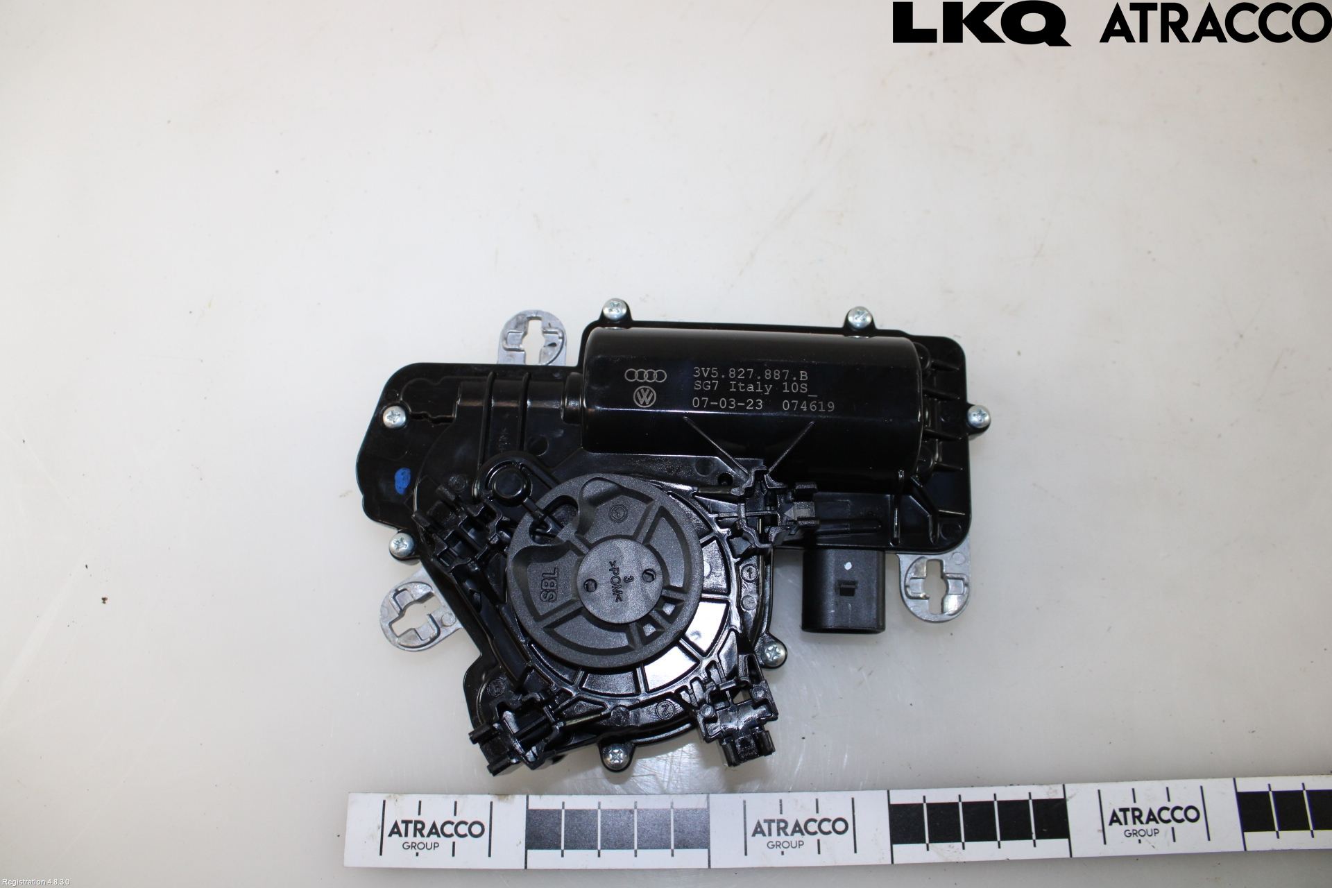 Audi A4/S4 B9 20- Bakluckeöppnare Automatisk