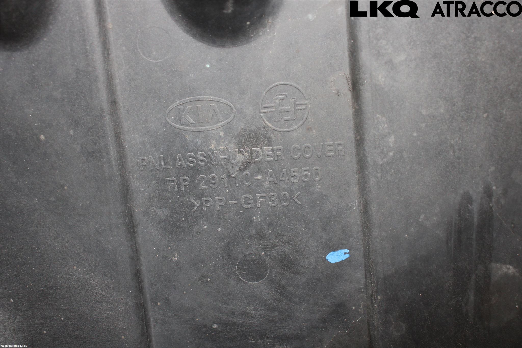 Kia CARENS III 13-19 Hasplåt Plåt-Plast