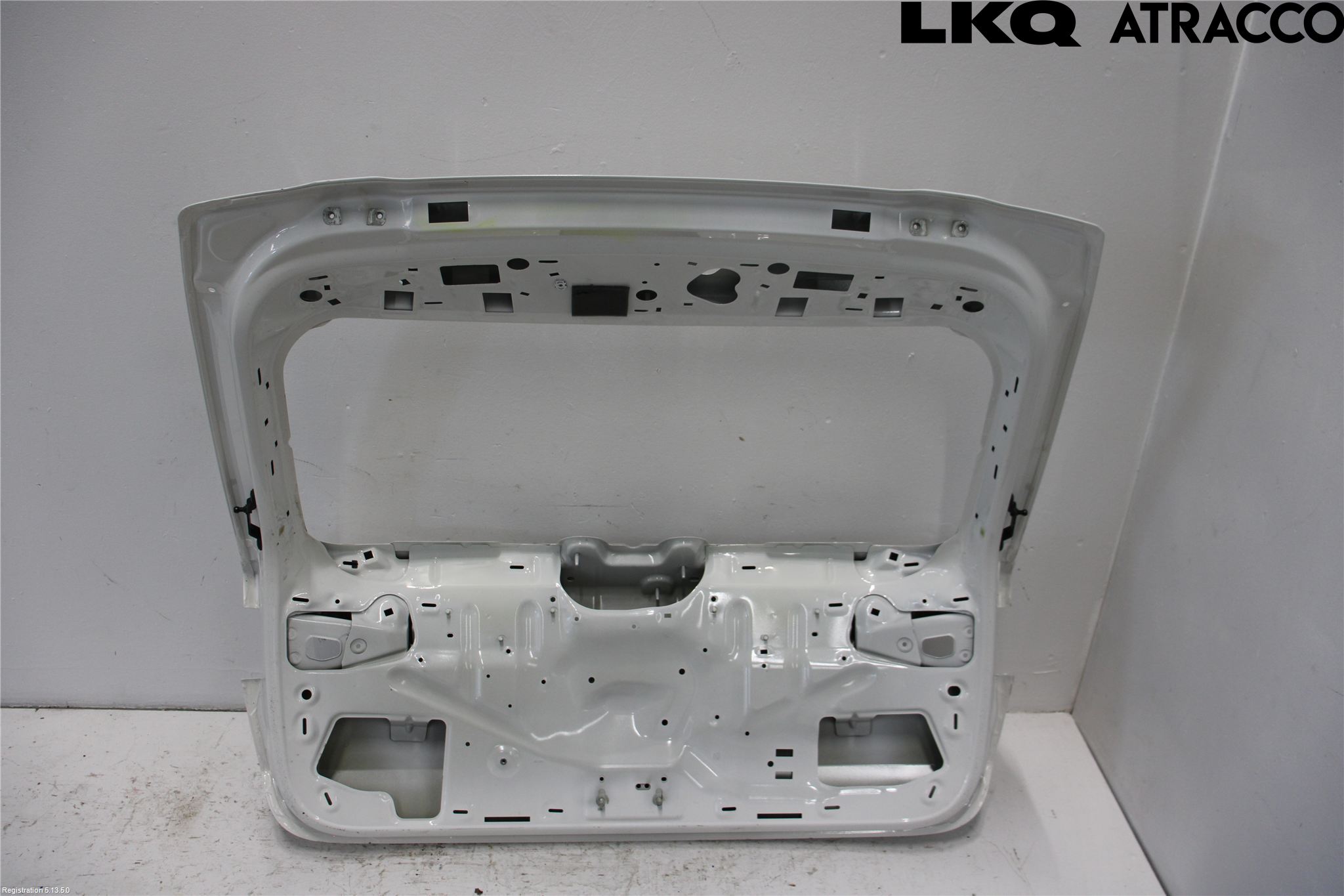 Volkswagen VW TIGUAN 16-24 Baklucka Kombi