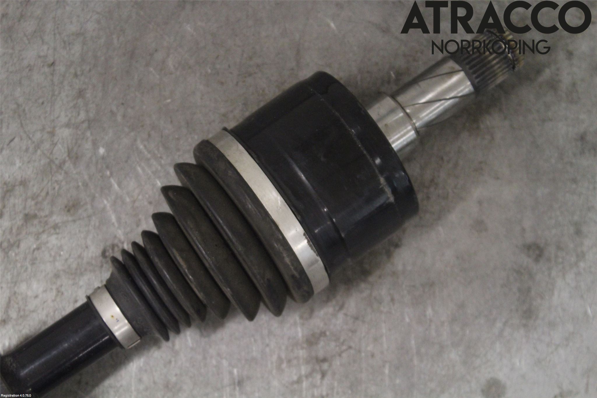 Jaguar I-PACE 18- Drivaxel Fram Höger