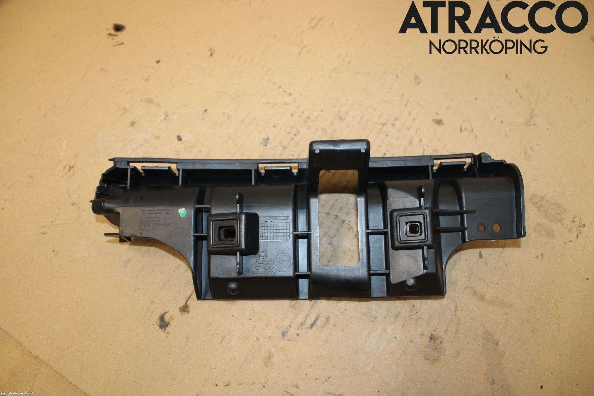 Volvo C30 07-10 Stötfångarfäste Bak Hö