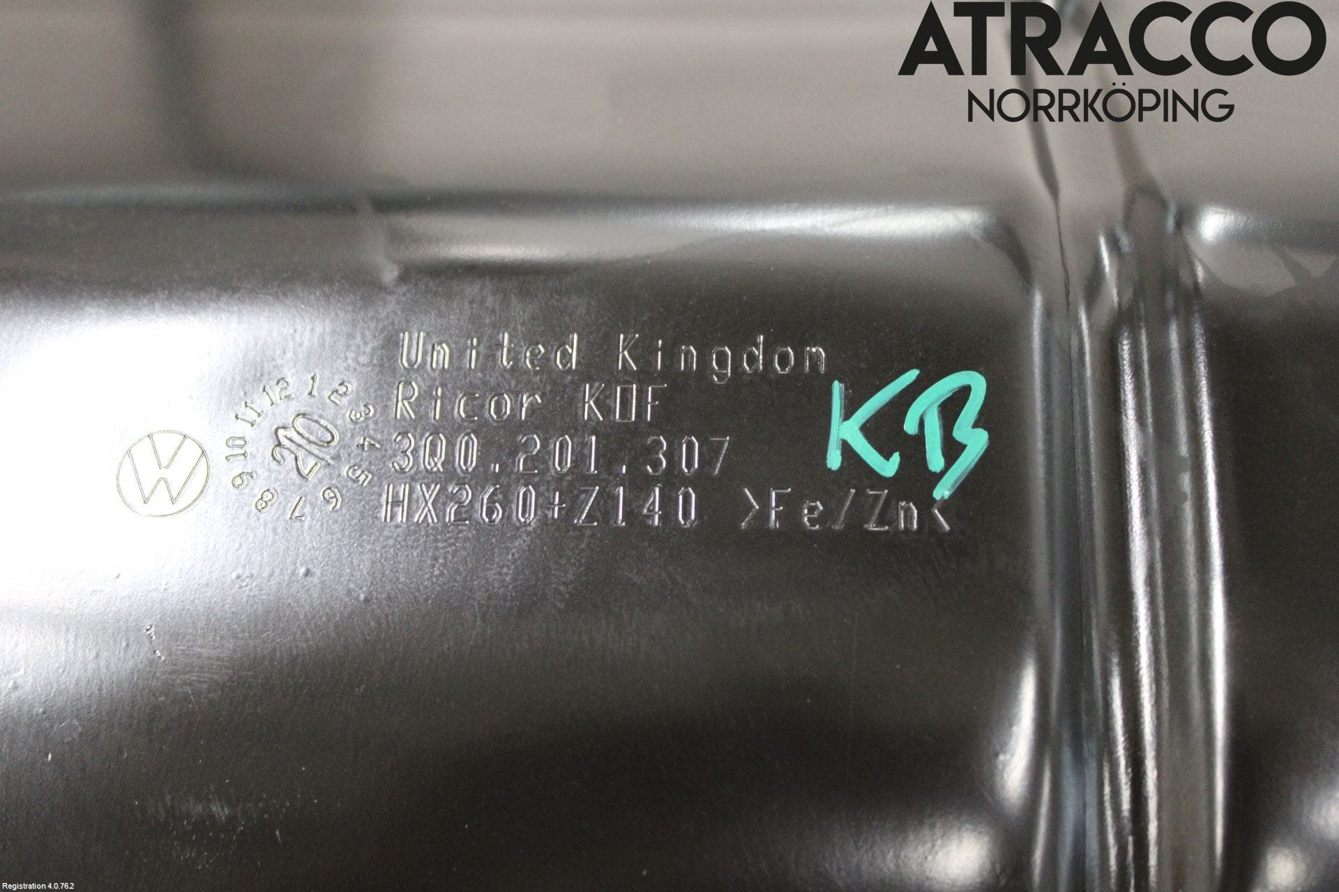 Volkswagen VW ARTEON 17- Bränsletank Skyddsplåt