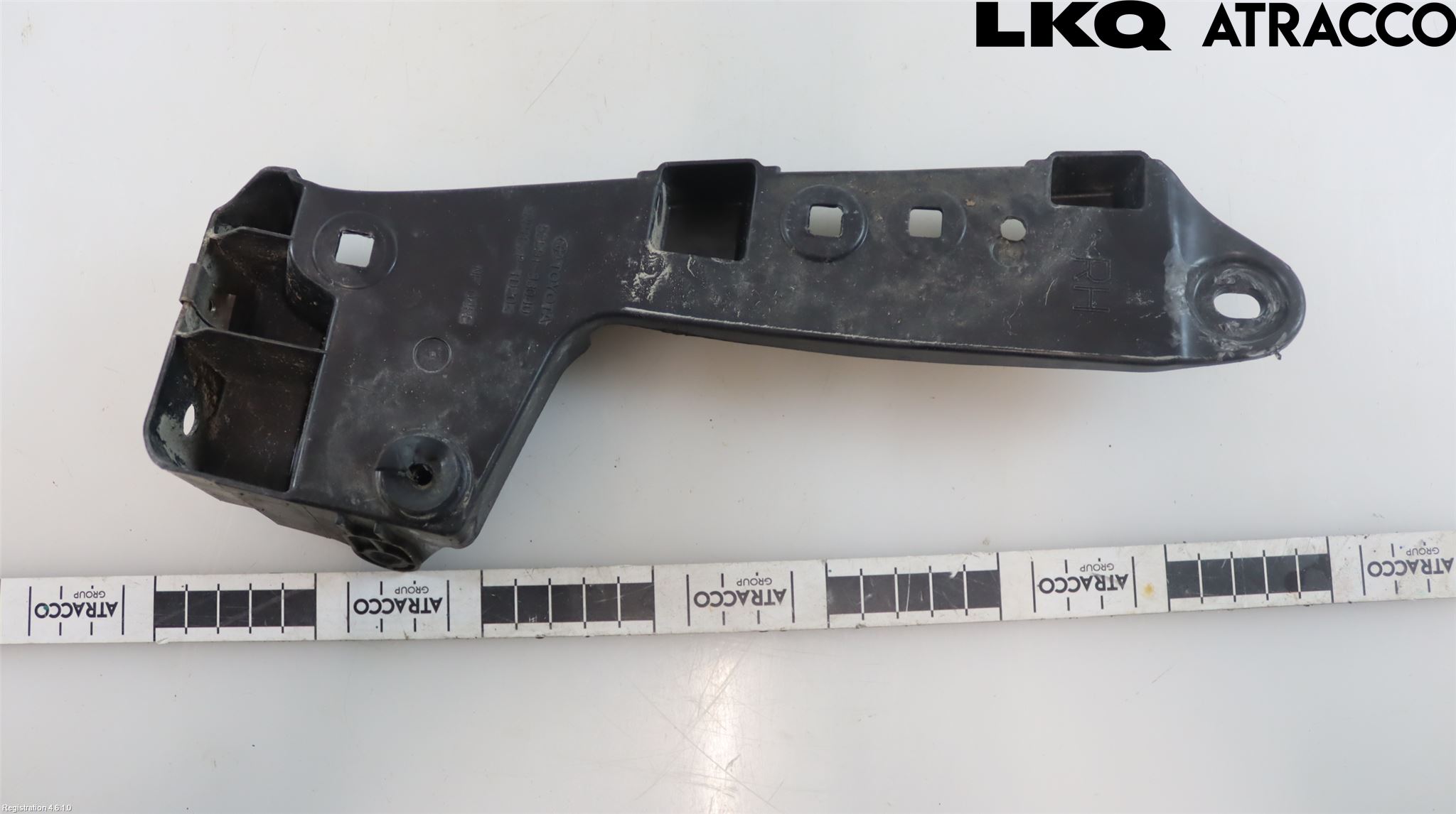 Toyota CAMRY 19-24 Stötfångarfäste Bak Hö