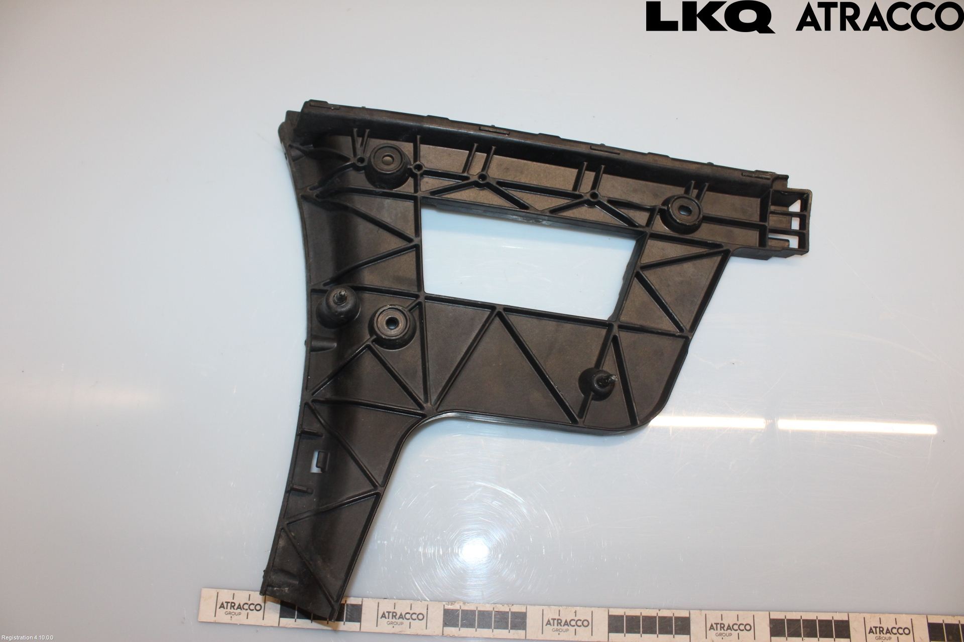 Audi A4 ALLROAD 09-16 Stötfångarfäste Bak Hö