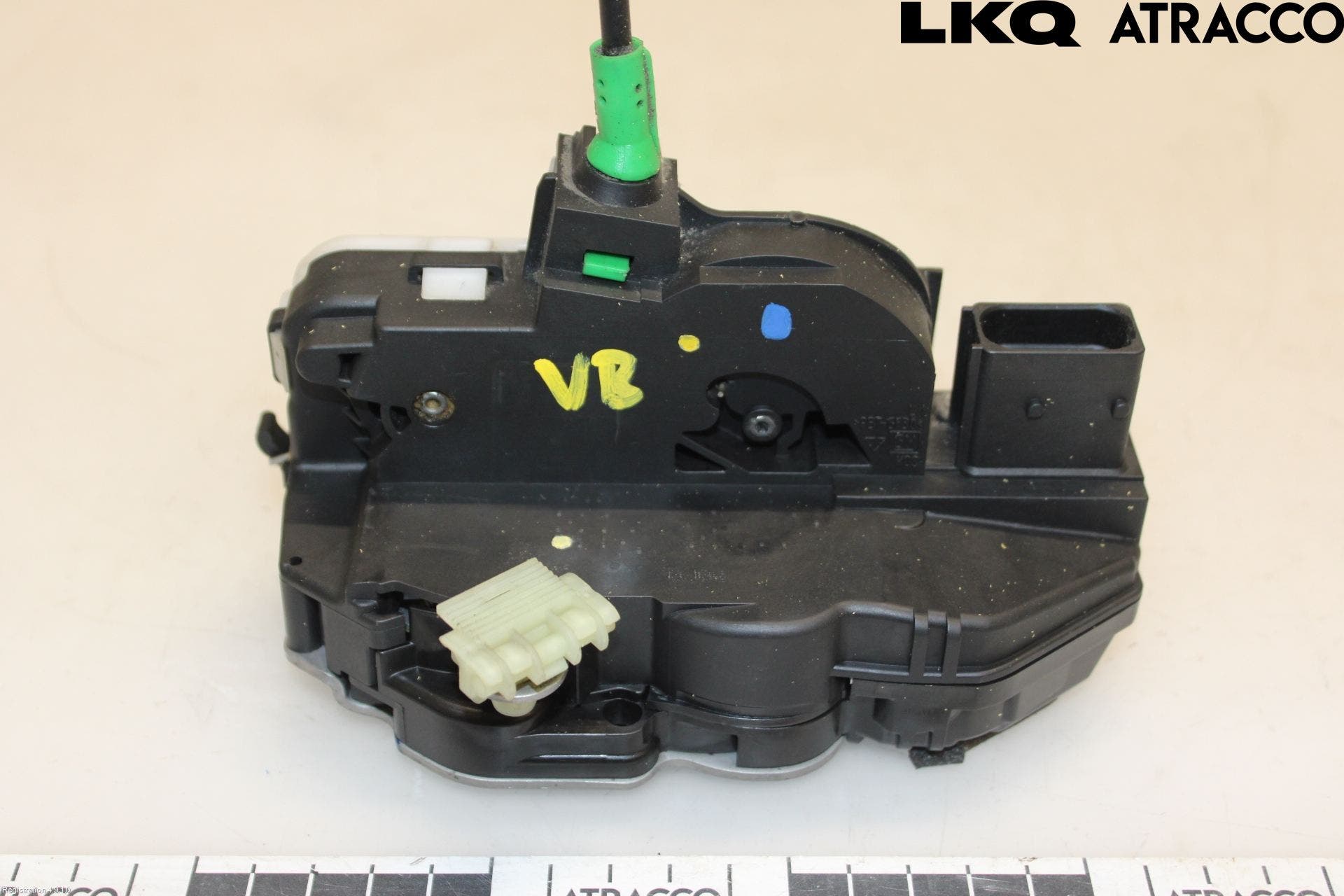 Opel ASTRA J 10-15 Låskista-Dörrlås