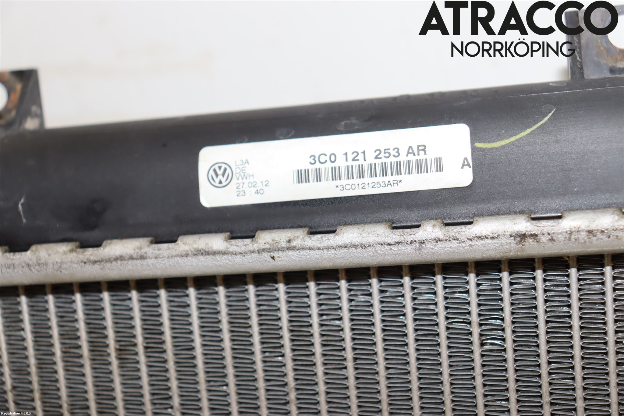 Volkswagen VW PASSAT 11-14 Kylare Aut