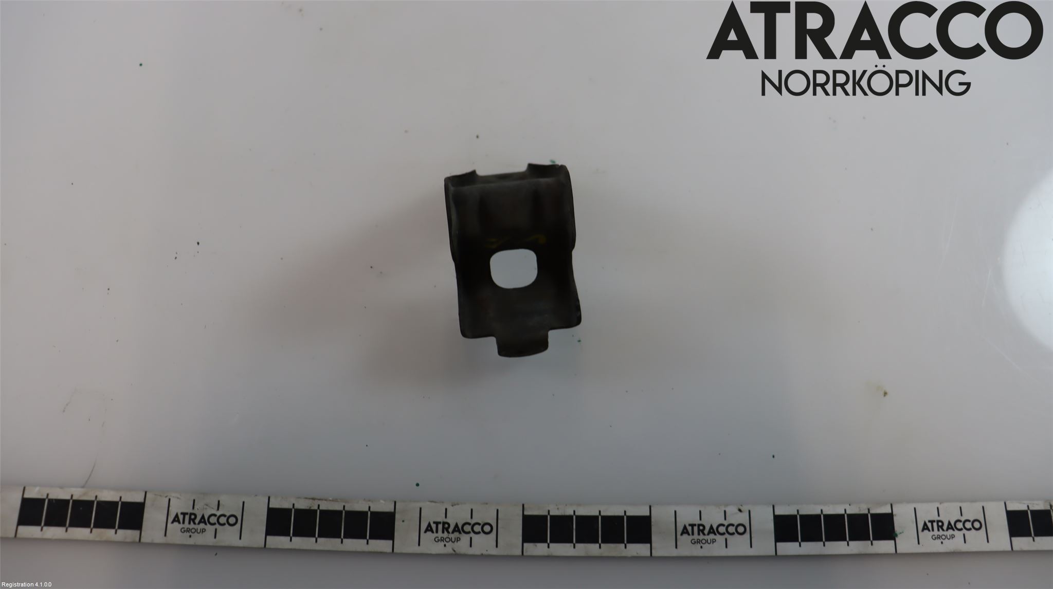 Opel INSIGNIA 09-16 Kylarfäste-Ram-Balk