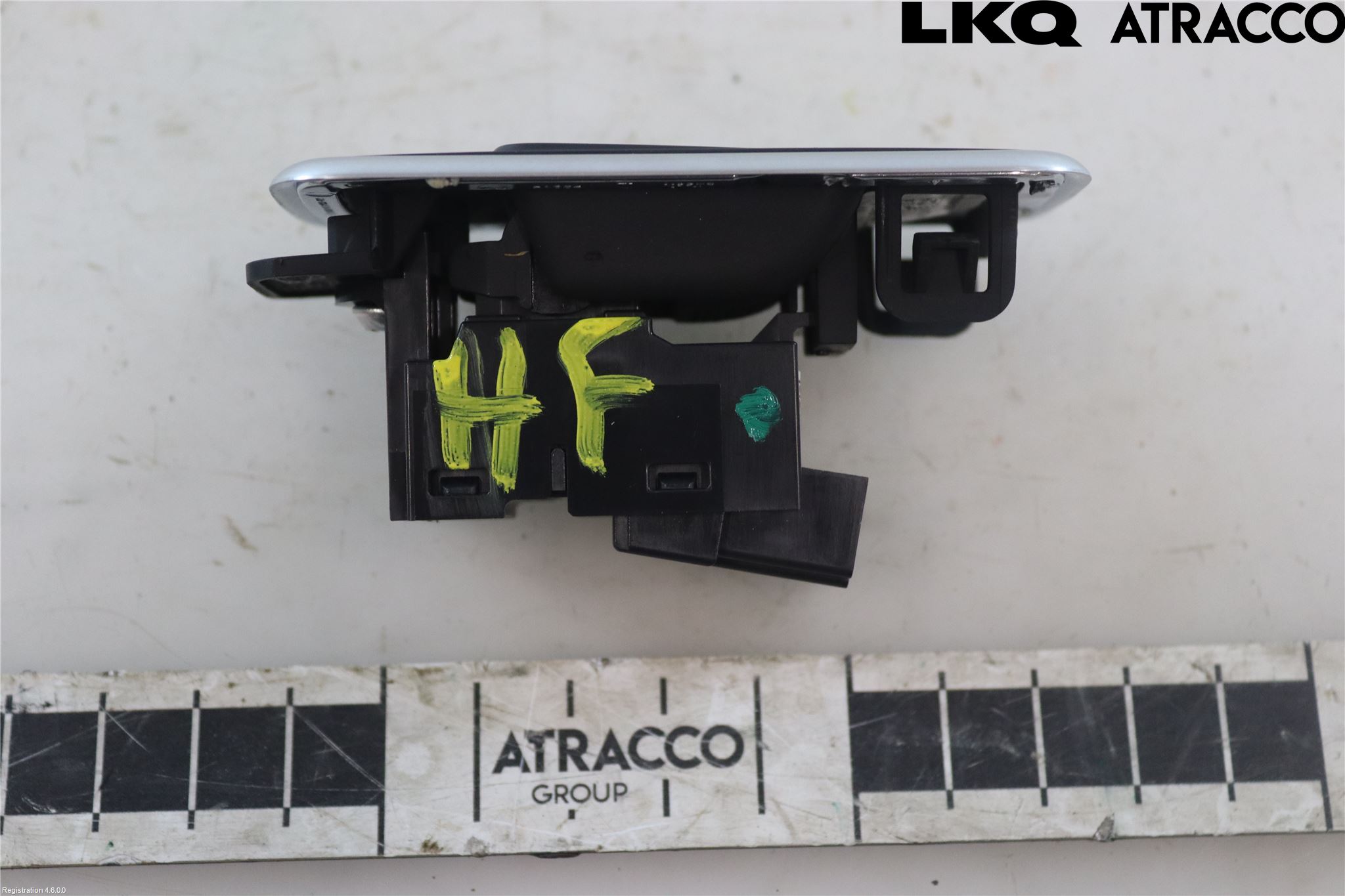 Jaguar F-PACE Strömställare Elhiss