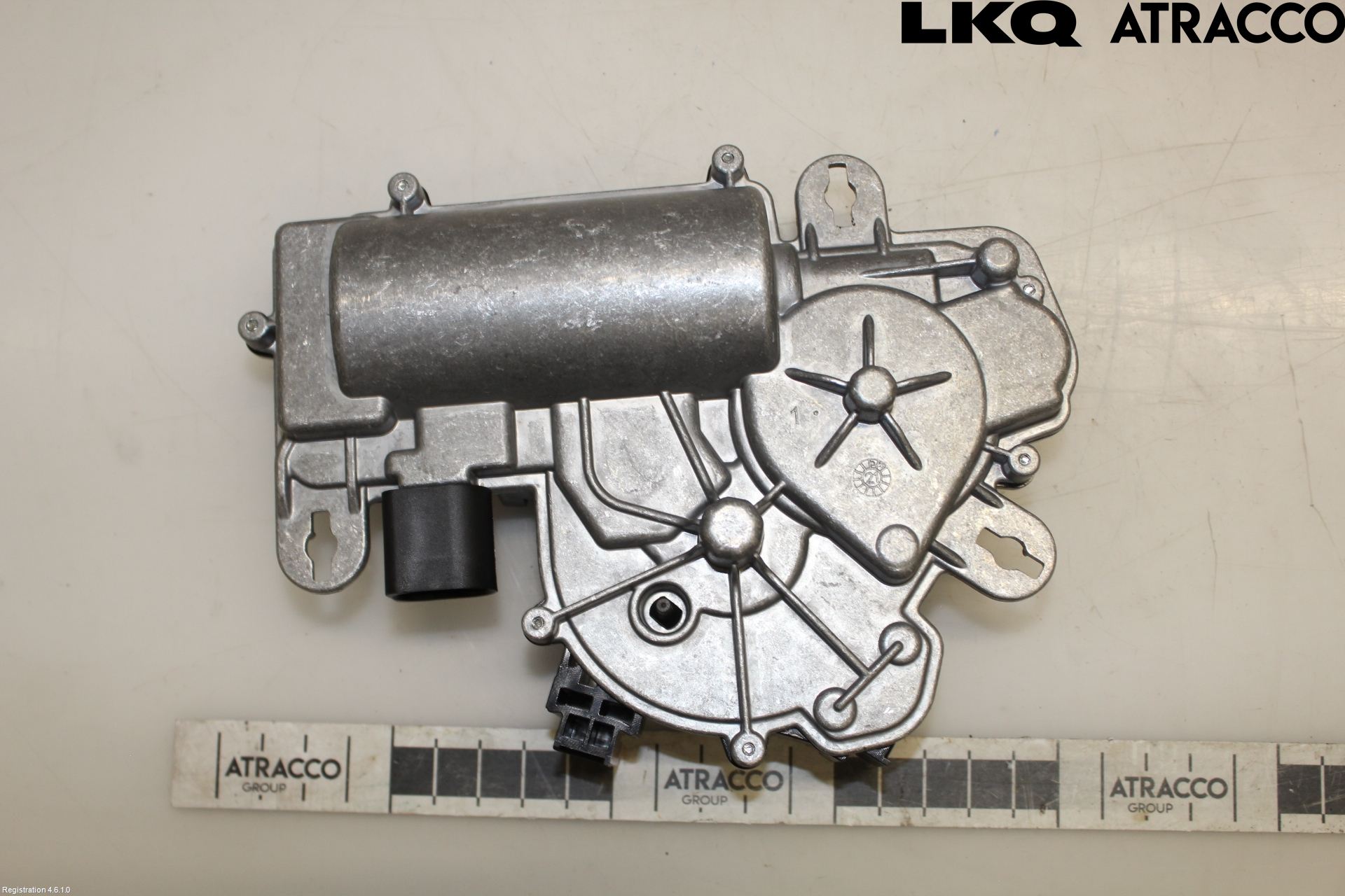 Volkswagen VW PASSAT 20-24 Bakluckeöppnare Automatisk