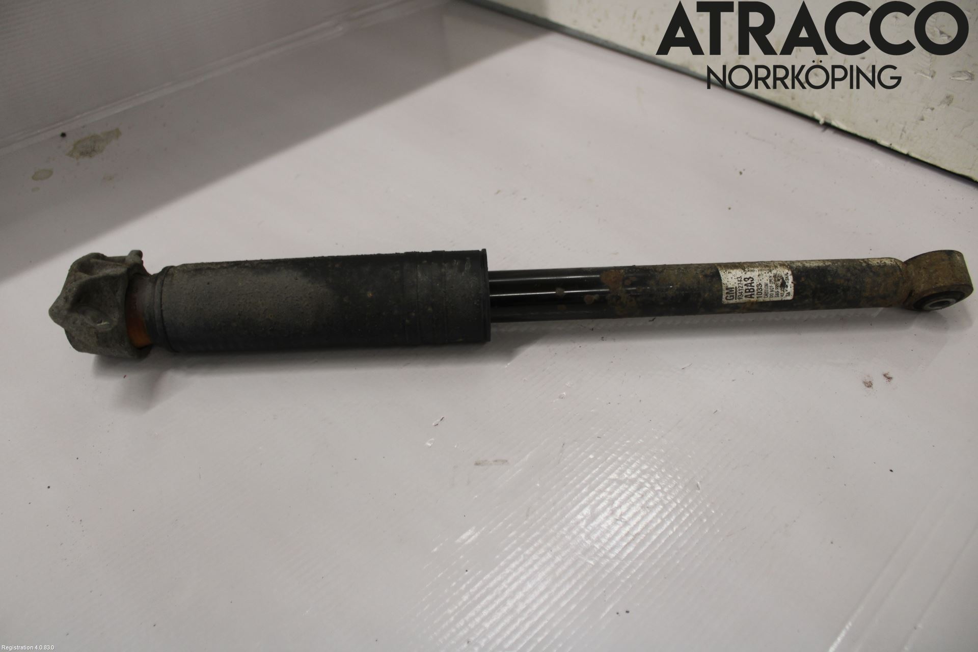 Opel ASTRA J 10-15 Stötdämpare Bak