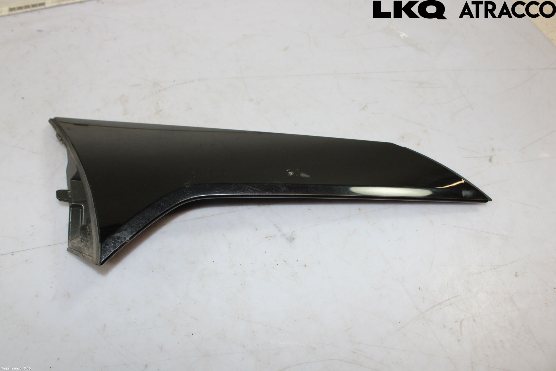 Volkswagen VW ID.7/TOURER 24- Spoiler Baklucka