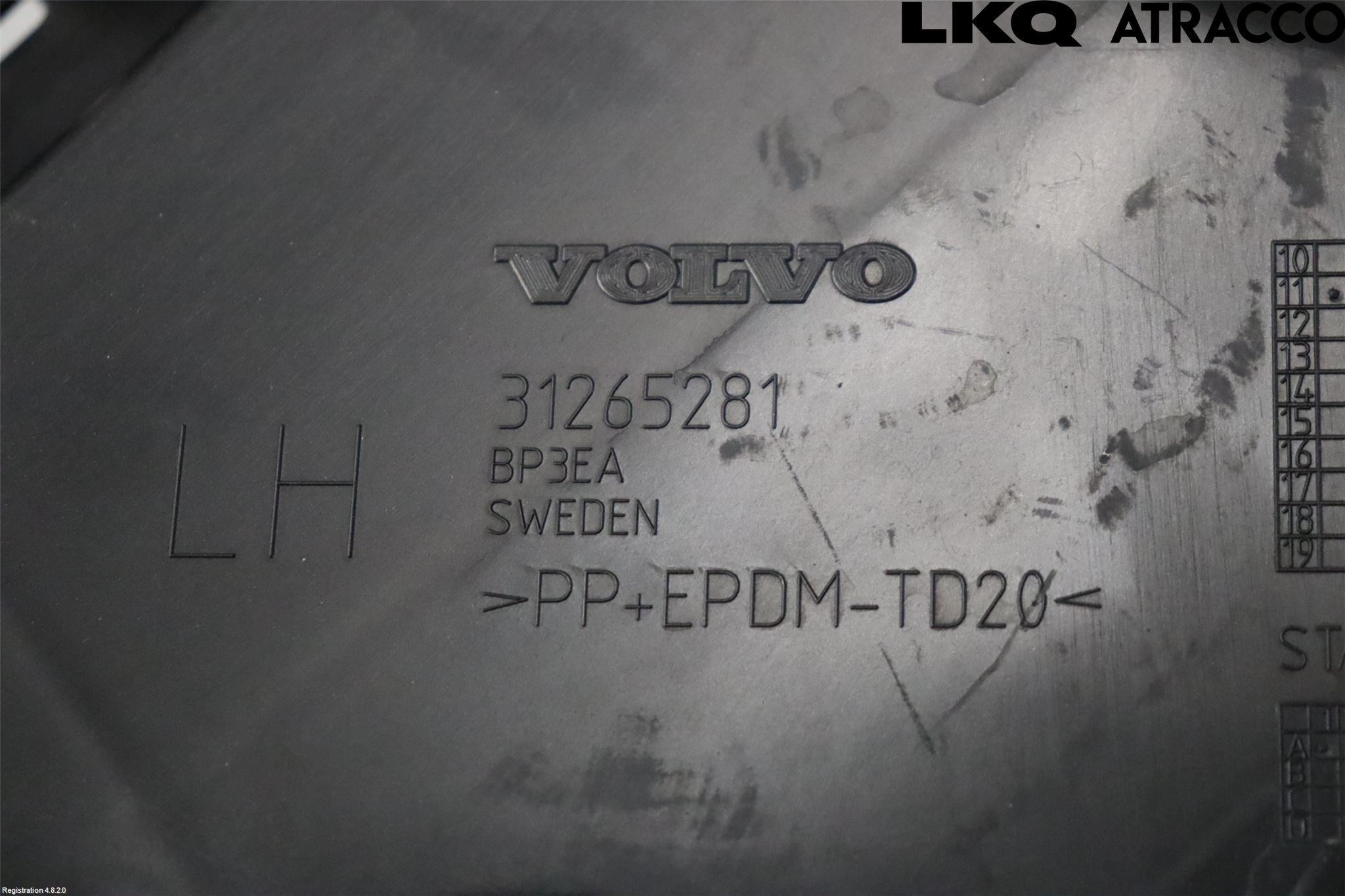 Volvo V60 11-13 Stötfångarfäste Bak Vä