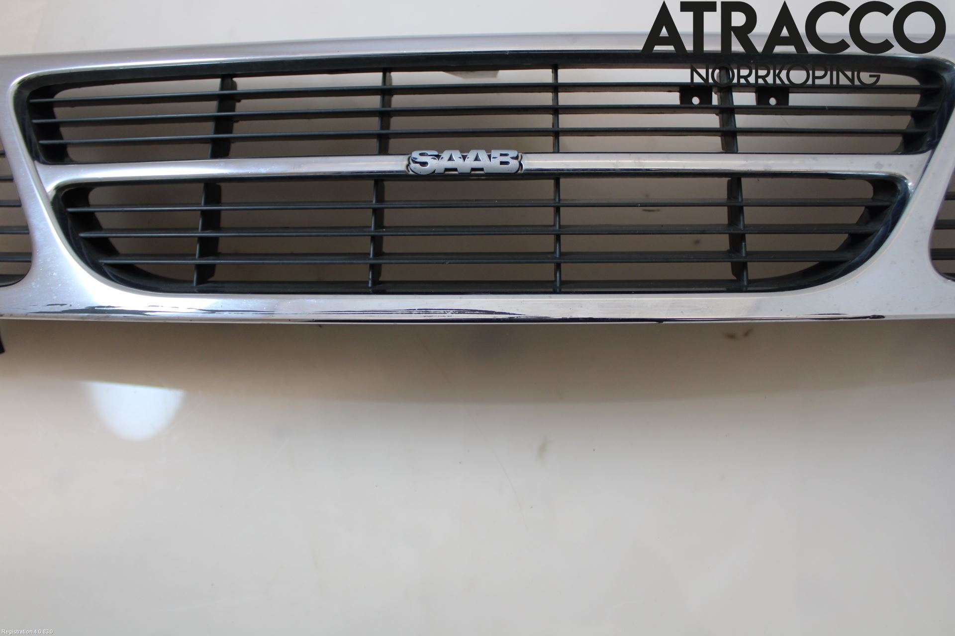 Saab 900      94-98 Grill Komp
