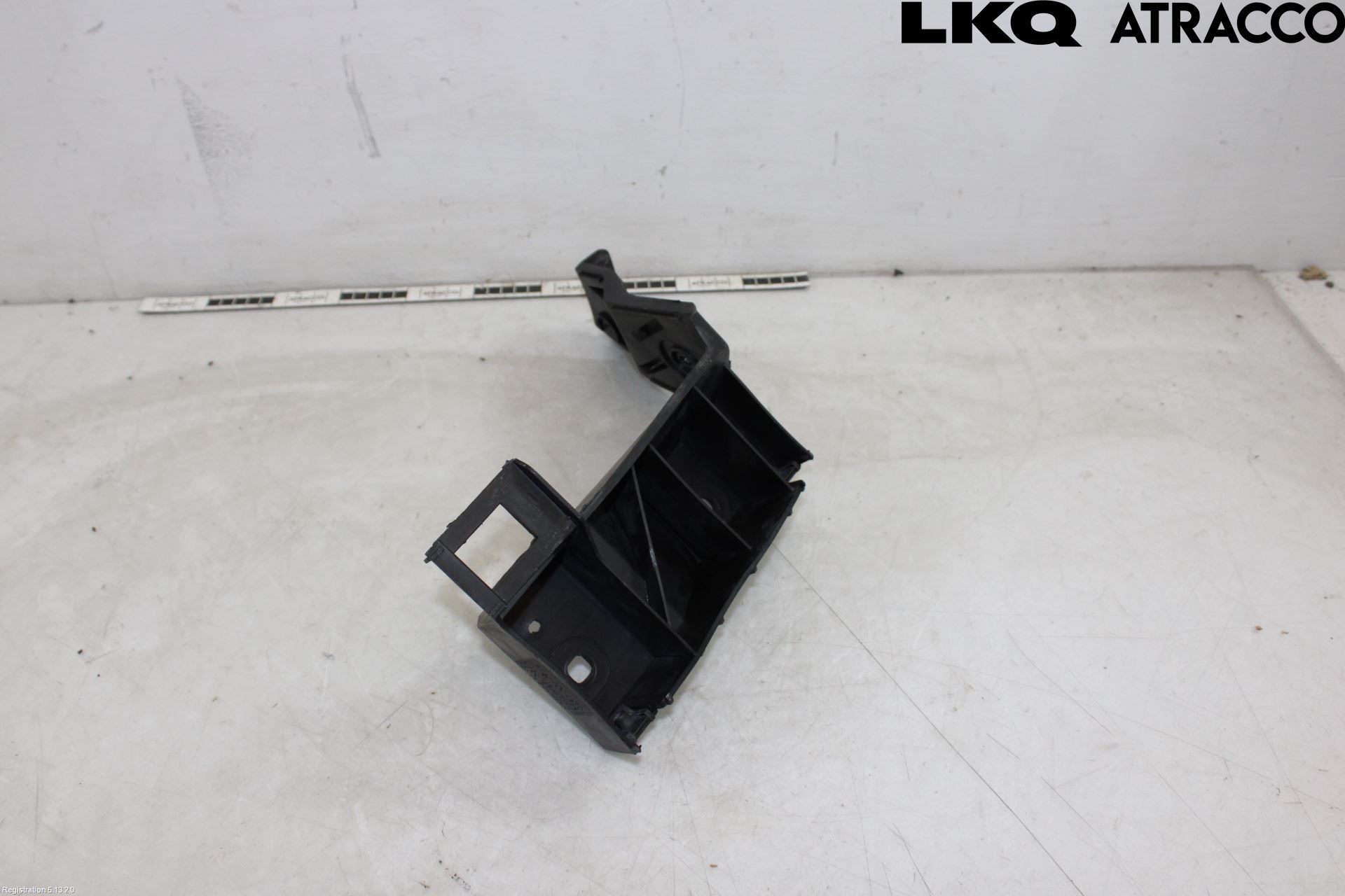 Volkswagen VW POLO 05-09 Stötfångarfäste Bak Vä