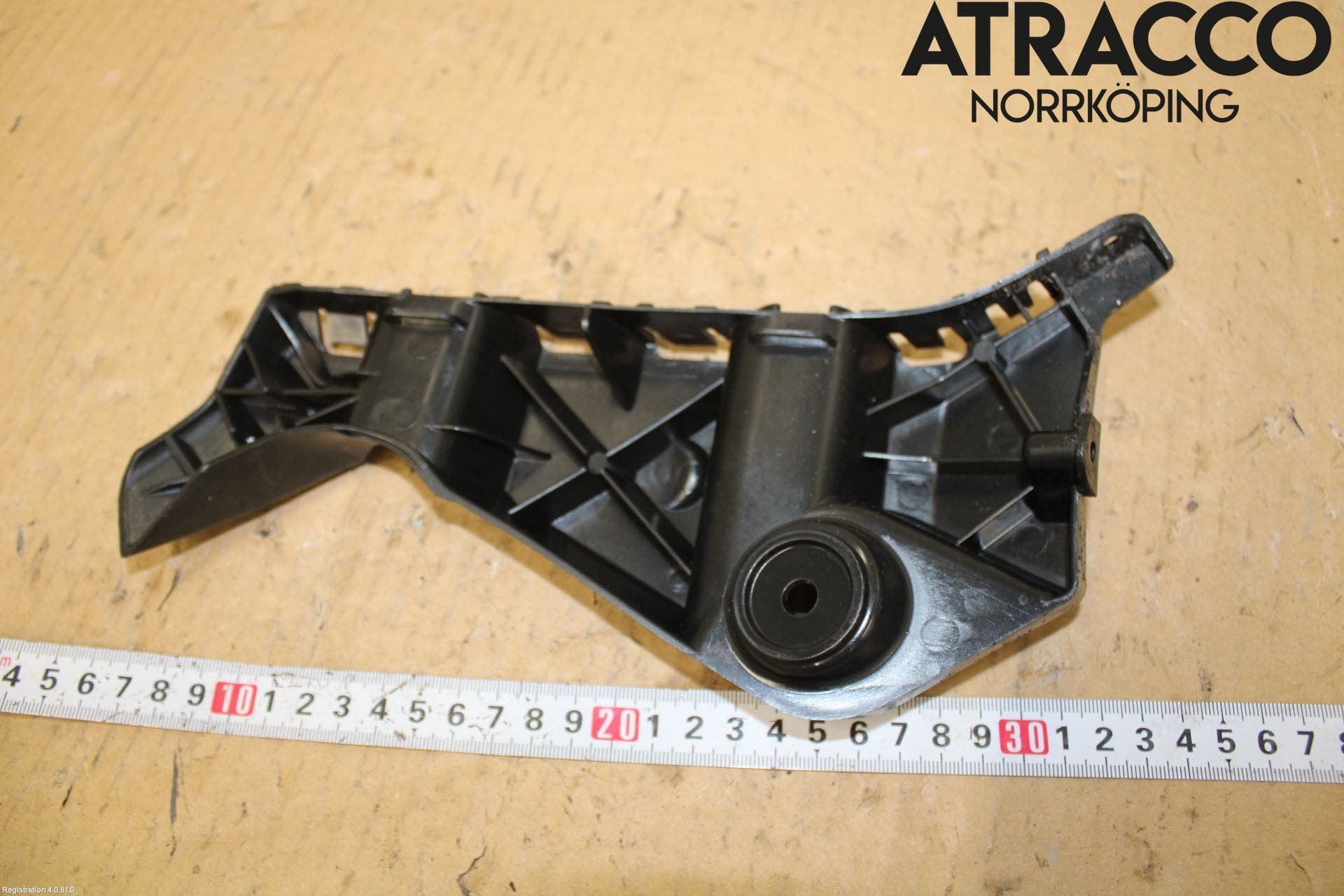 Audi A1 19- Stötfångarfäste Bak Vä