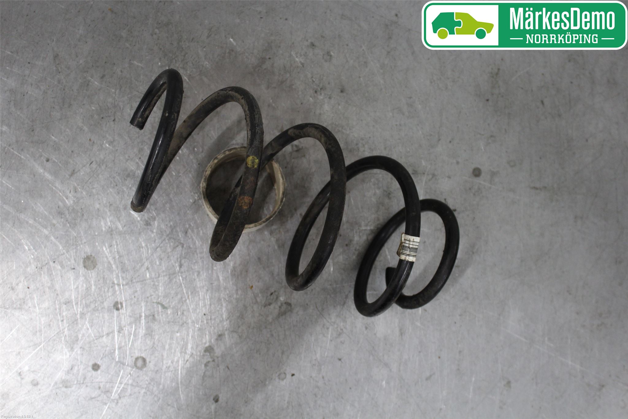 Volkswagen VW PASSAT 15-19 Fjäder Fram