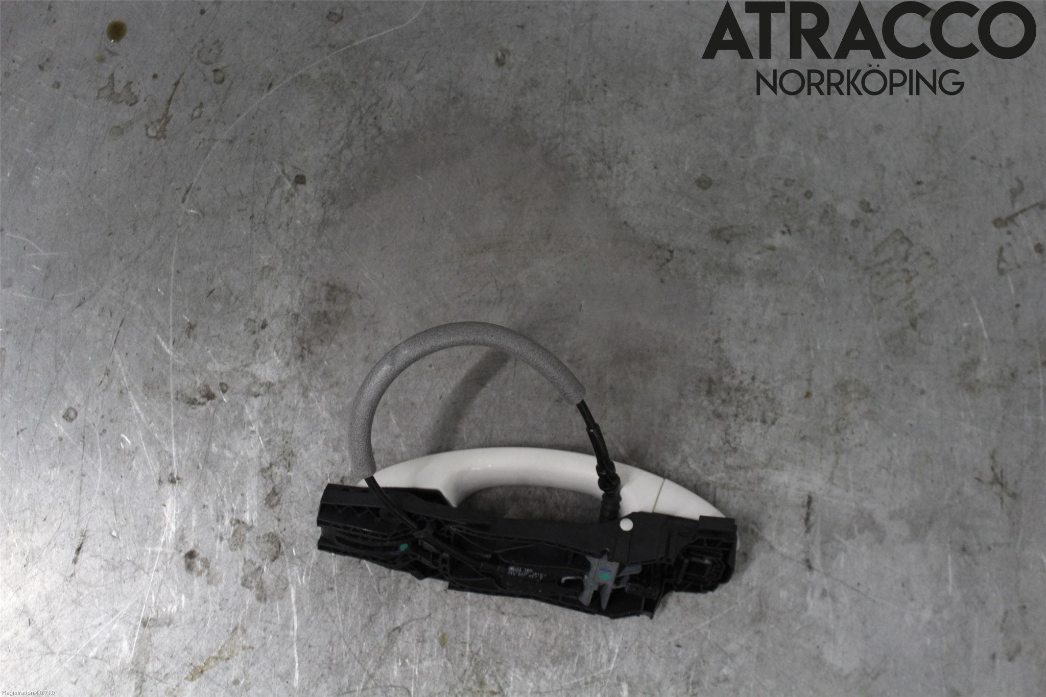 Skoda KAMIQ 20- Dörrhandtag Yttre Vä