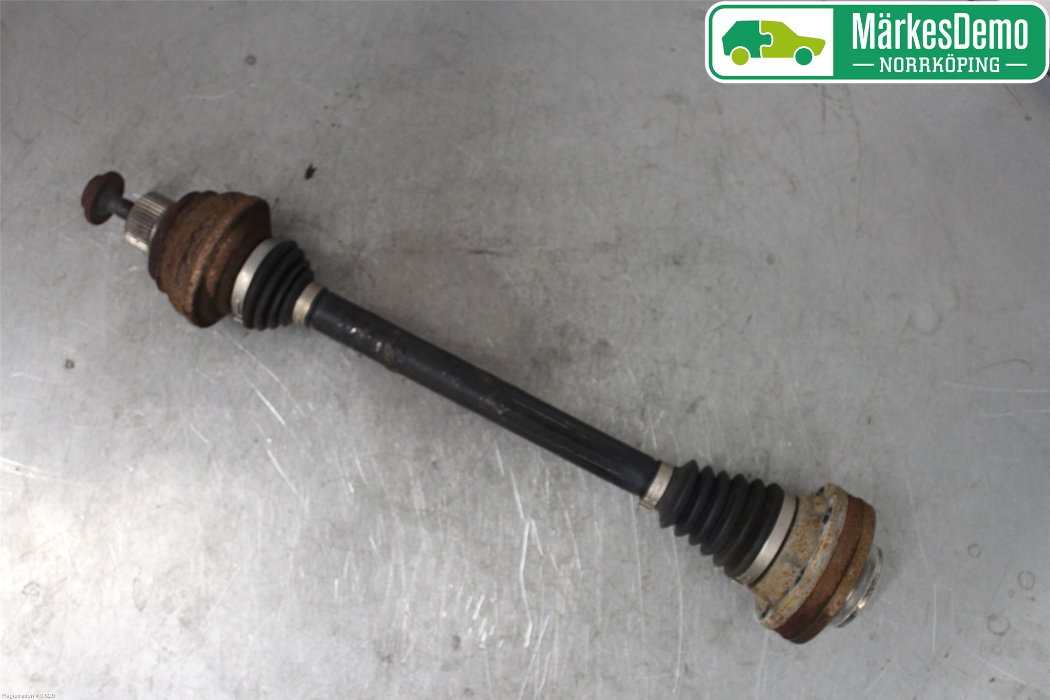 Audi A8/S8 4H 10-17 Drivaxel Bak Vänster