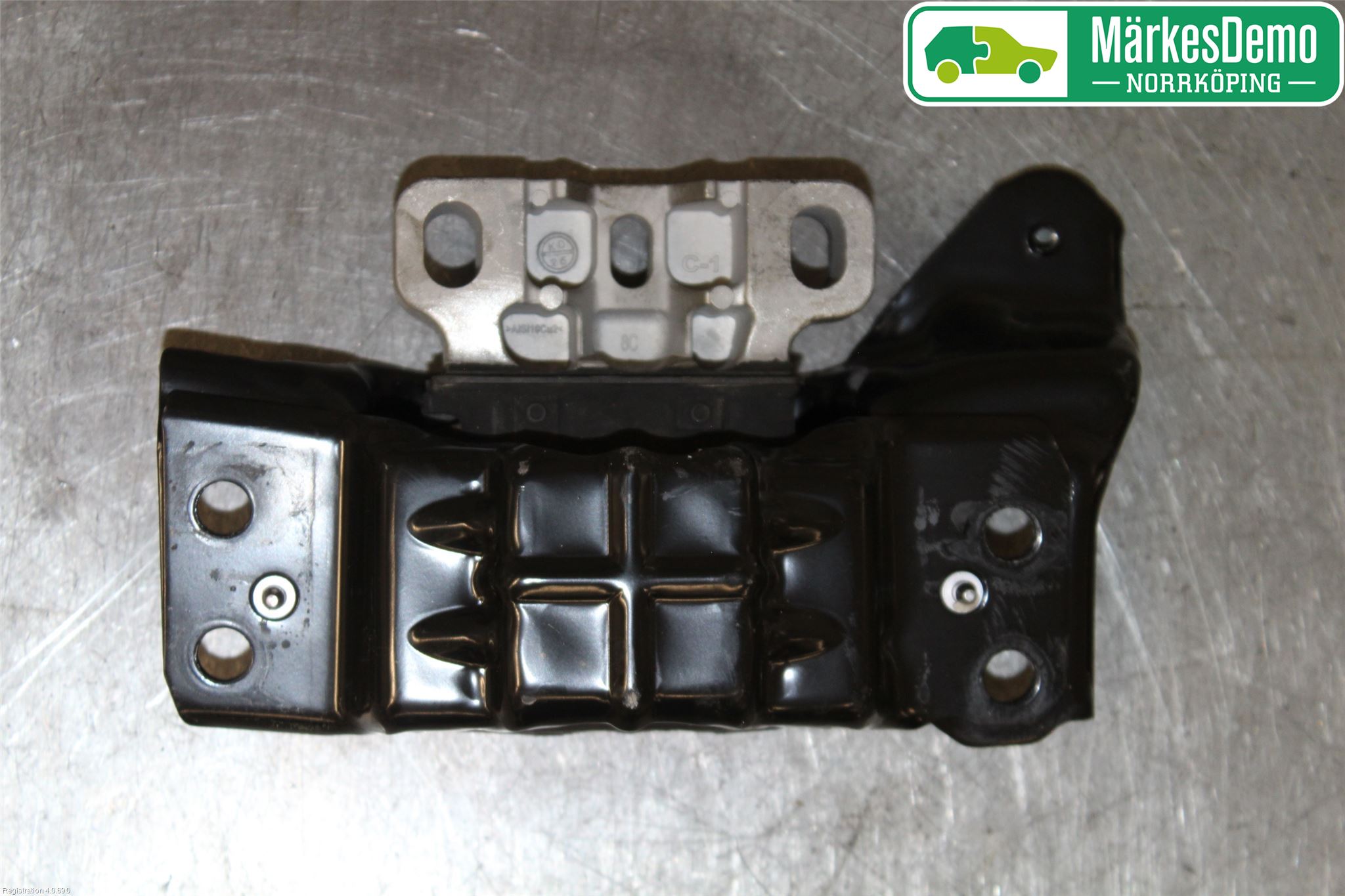 Skoda KAMIQ 20- Växellådsfäste