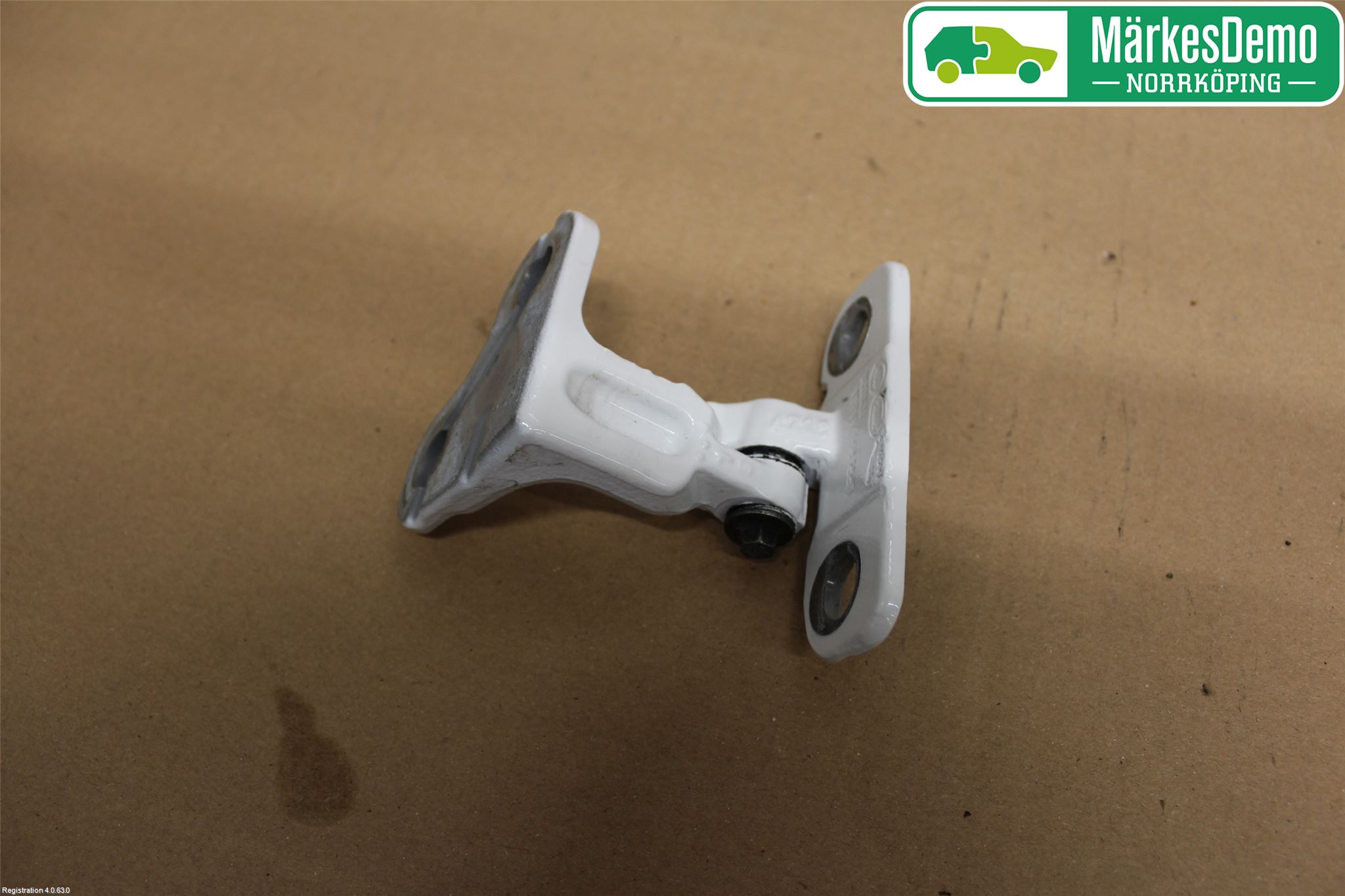 Jaguar I-PACE 18- Dörrgångjärn