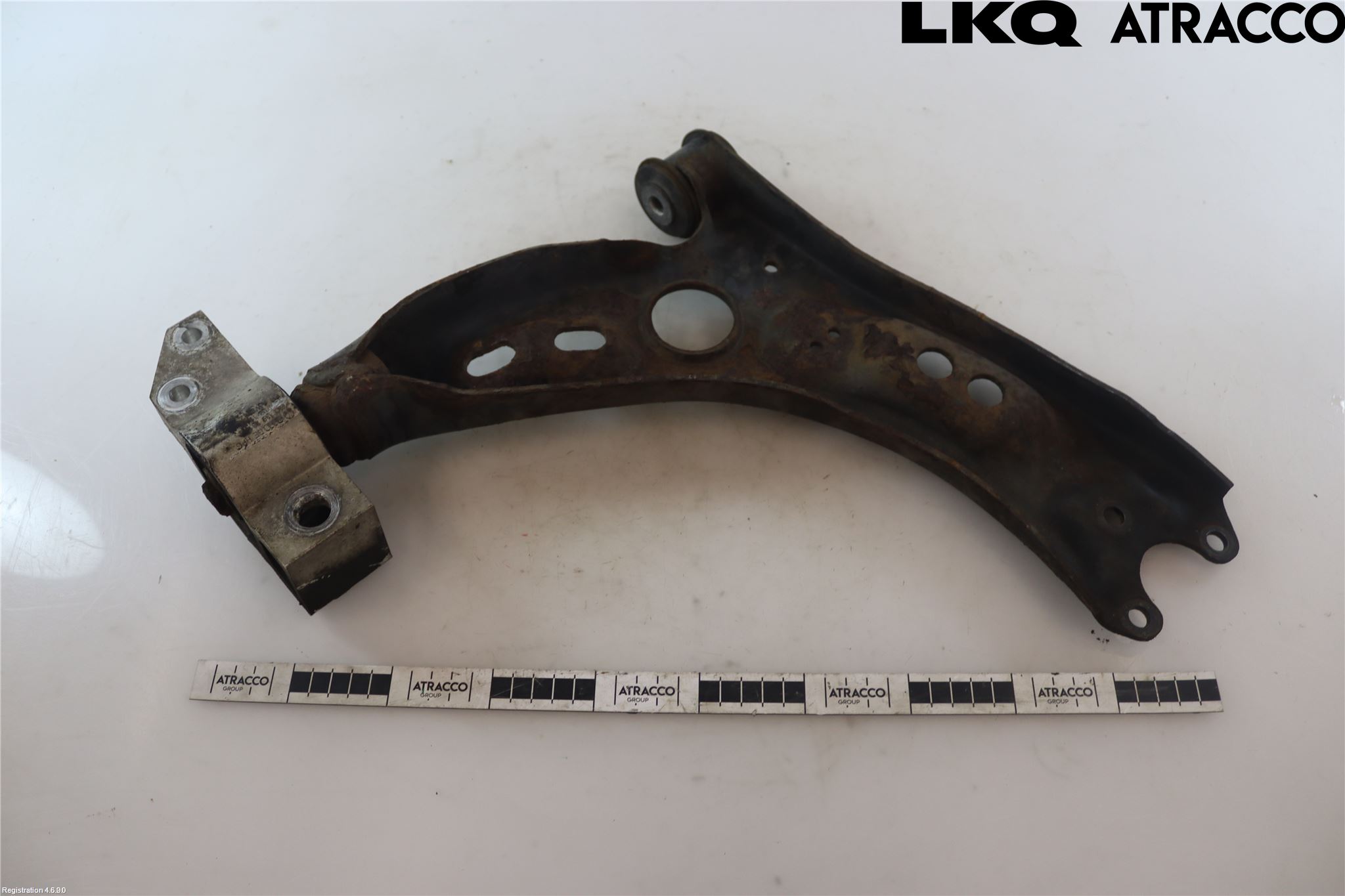 Volkswagen VW GOLF VI 09-13 Bärarm Fram Undre Vä