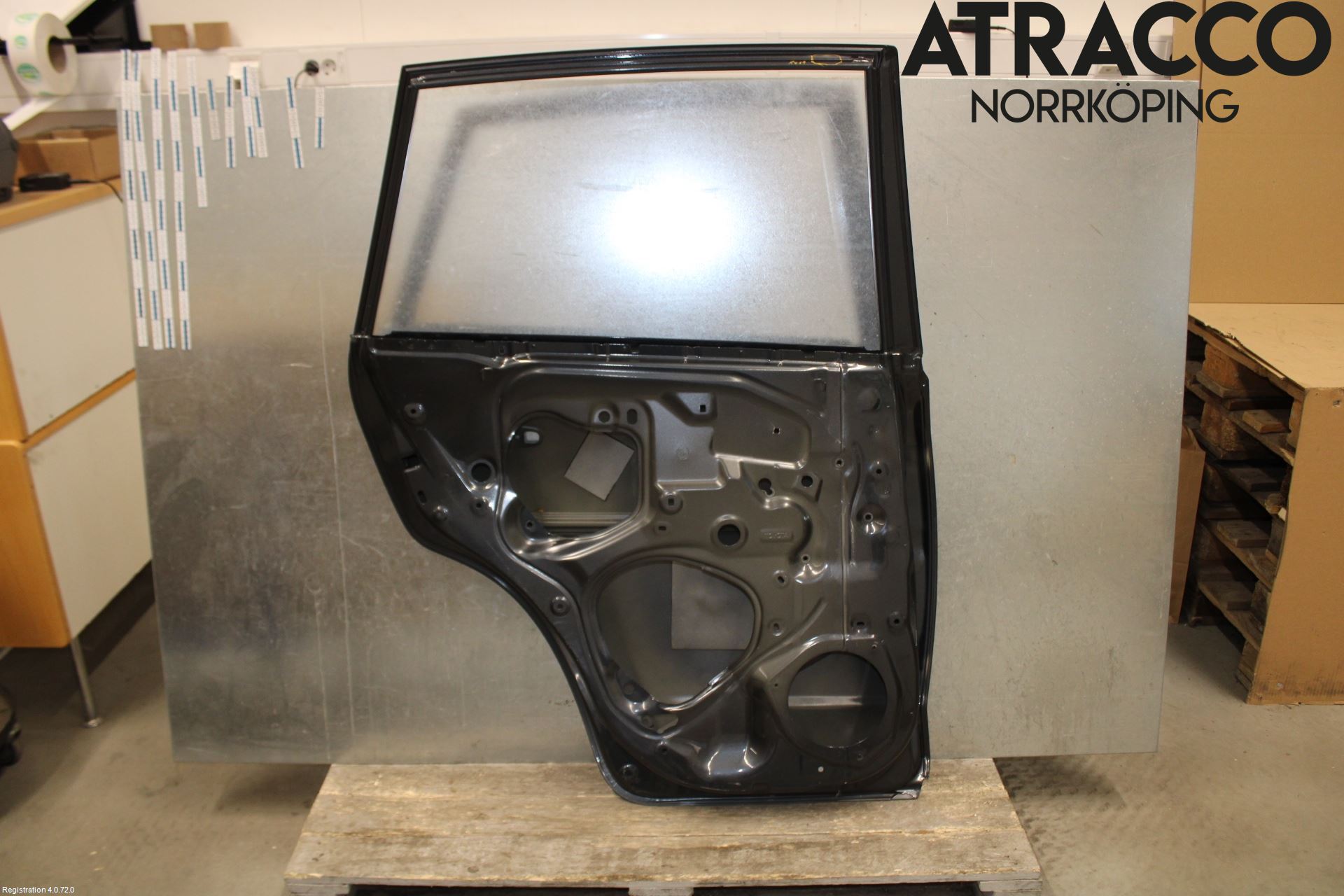 Toyota RAV 4 06-12 Dörr Bak Vänster