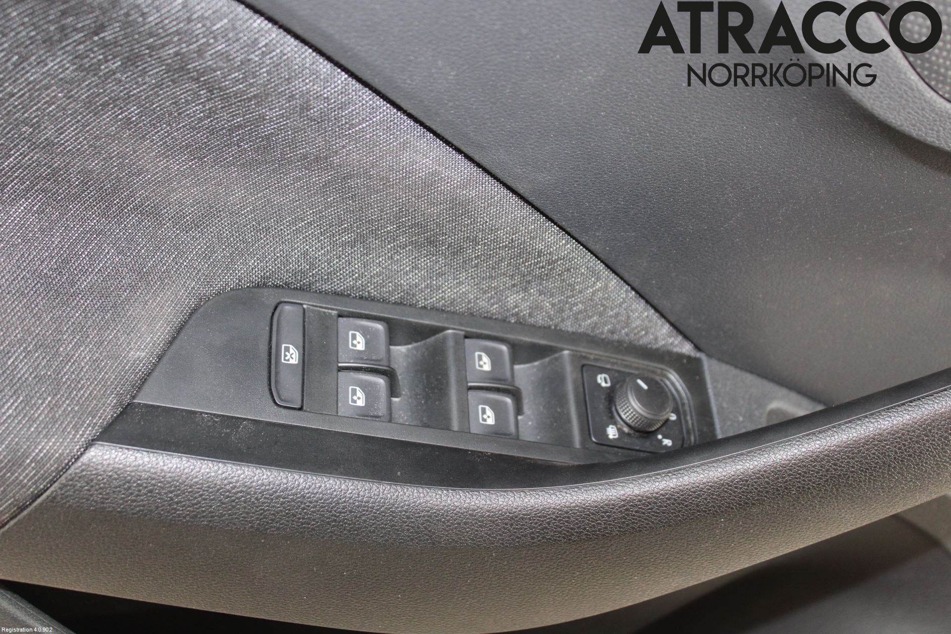 Skoda KAMIQ 20- Dörrklädsel Vä