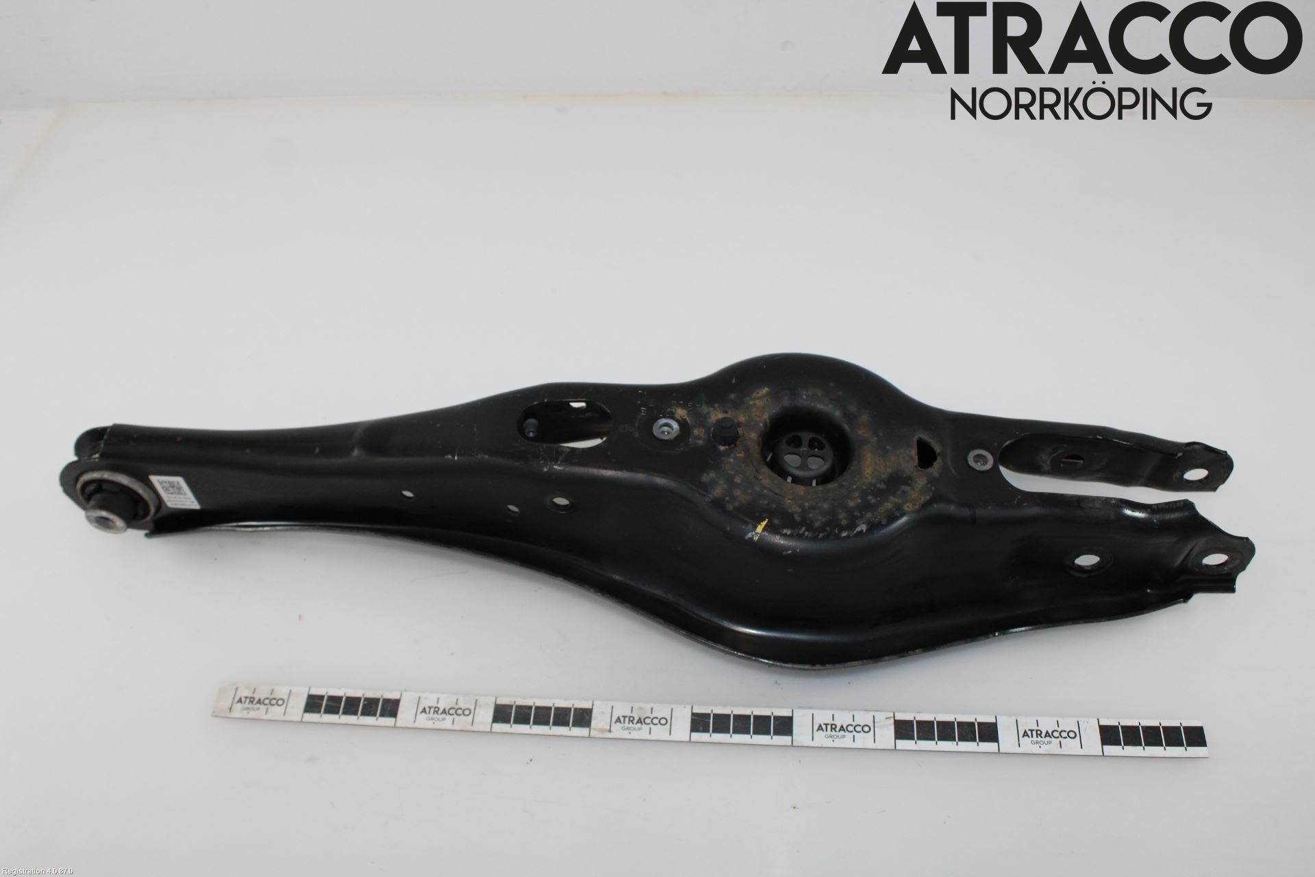 Audi Q3 F3 19- Bärarm Bak Höger