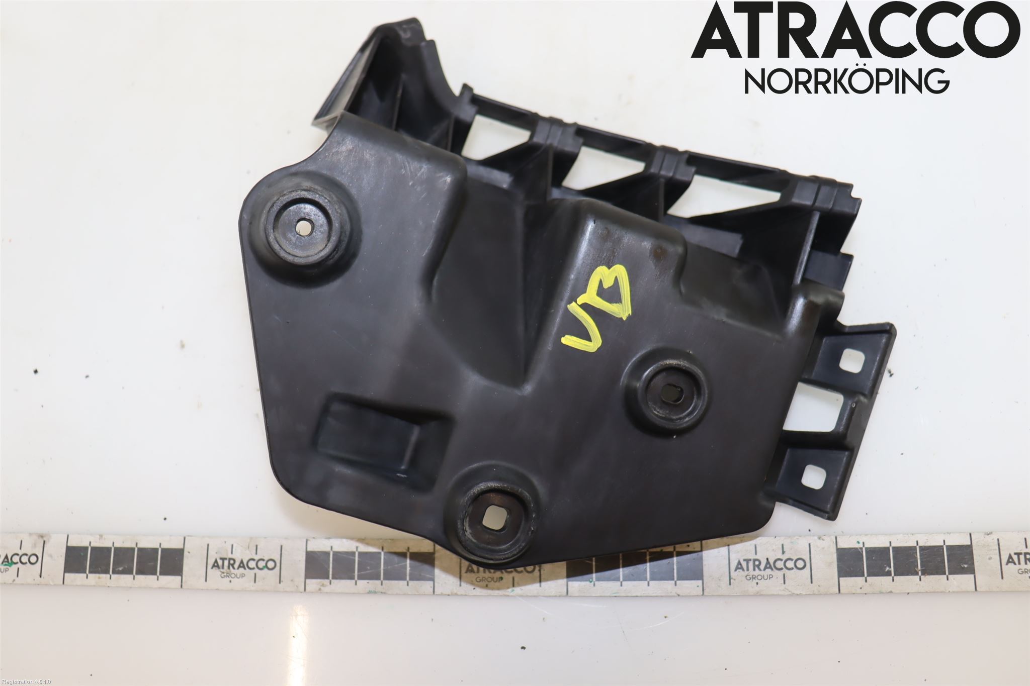 Audi A3/S3 05-13 Stötfångarfäste Bak Vä