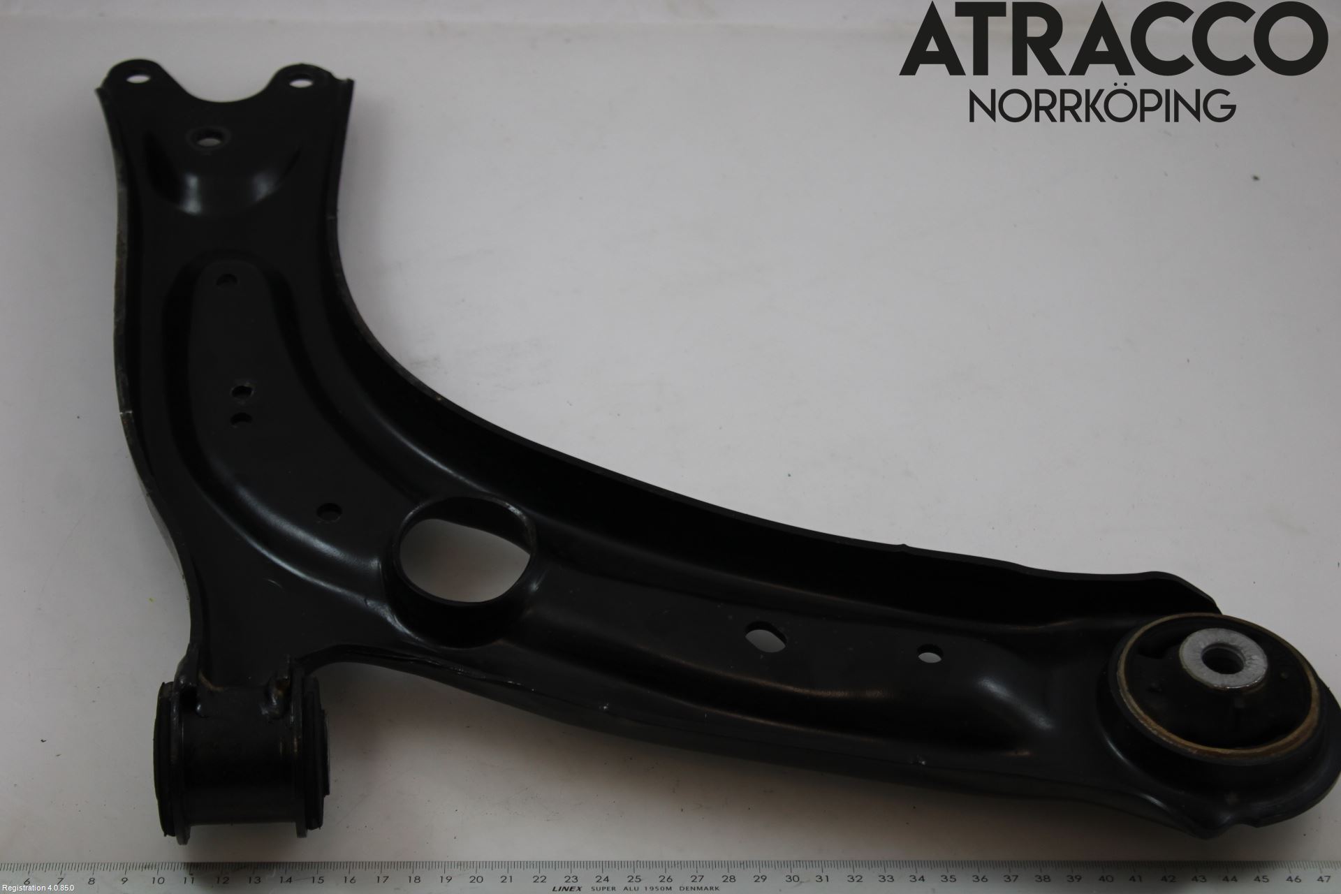 Seat TARRACO 19- Bärarm Fram Undre Vä