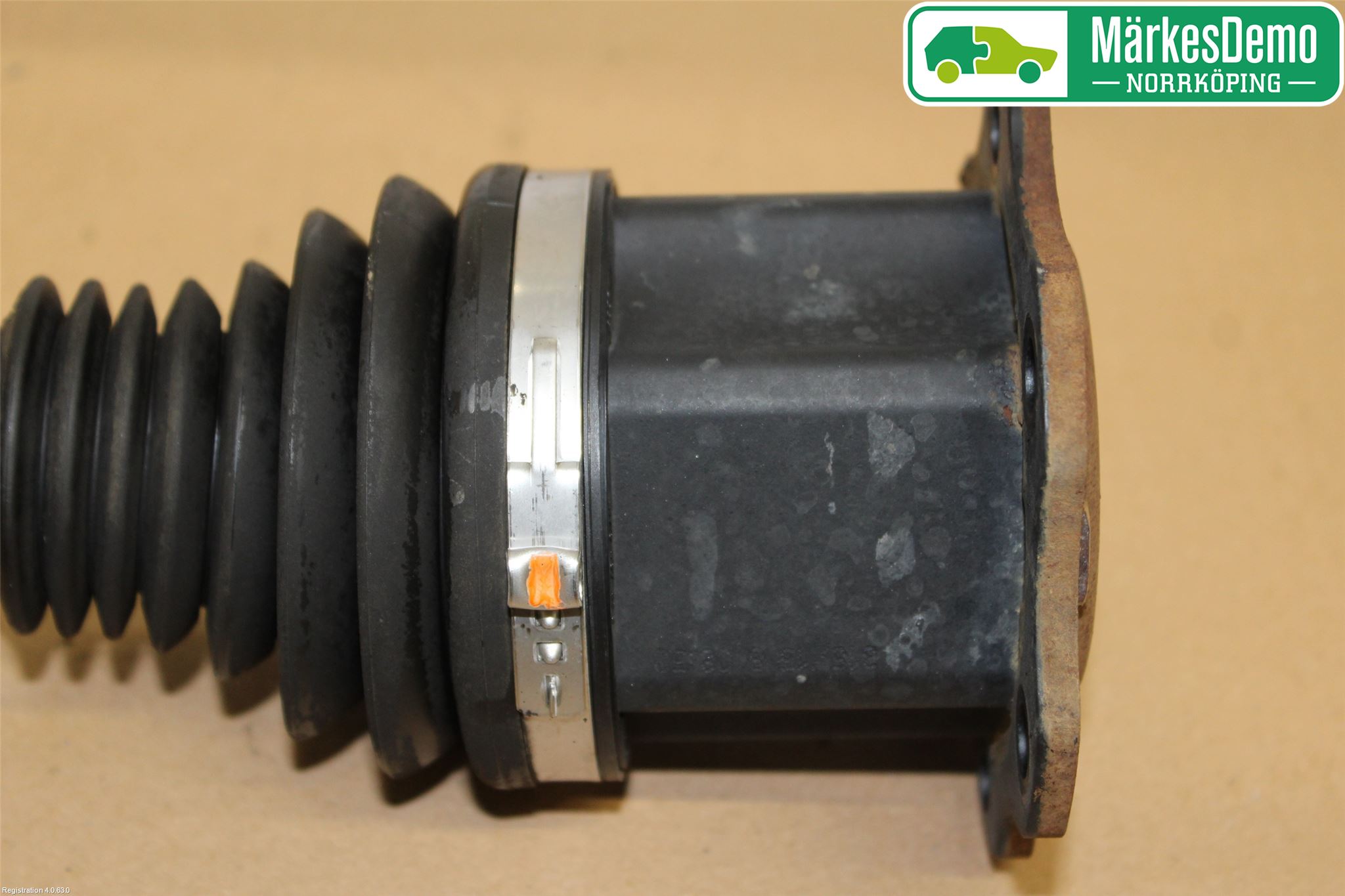 Audi A4/S4 B9 16-19 Drivaxel Fram Vänster