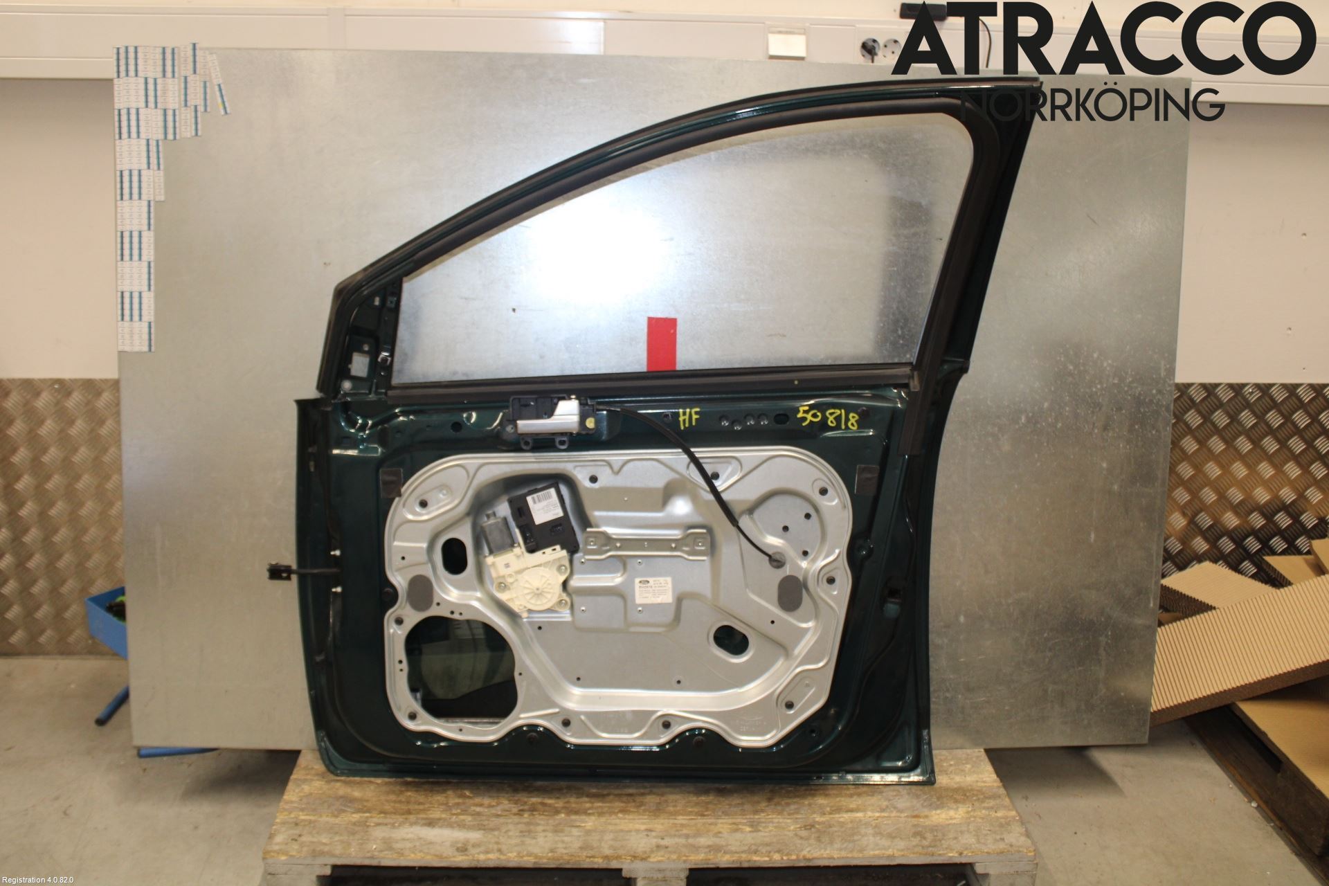 Ford FOCUS     04-07 Dörr Fram Höger