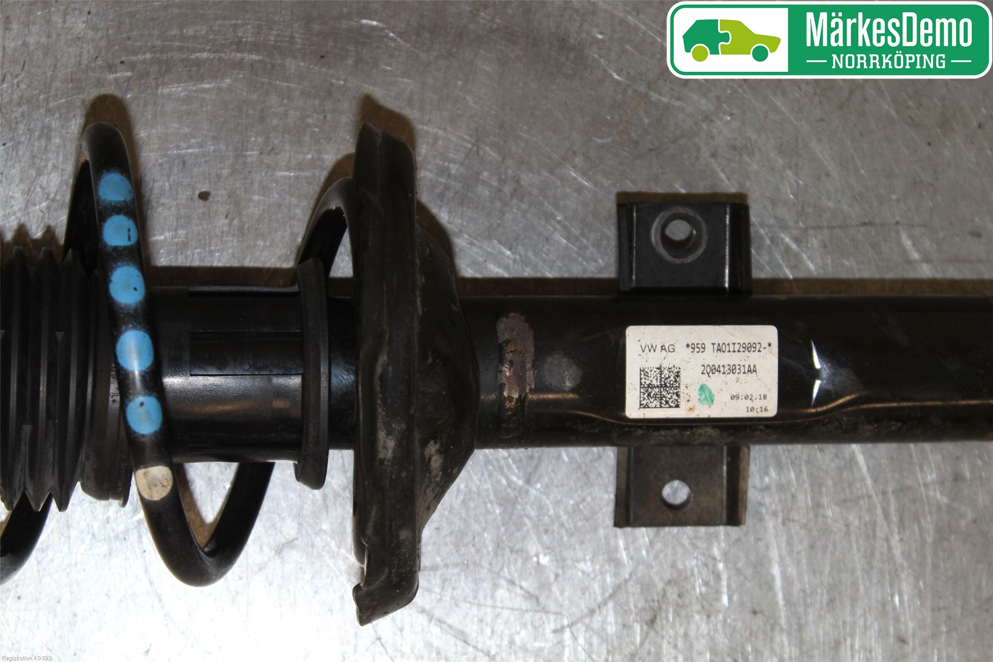 Seat ARONA Fjäderben Fram Höger