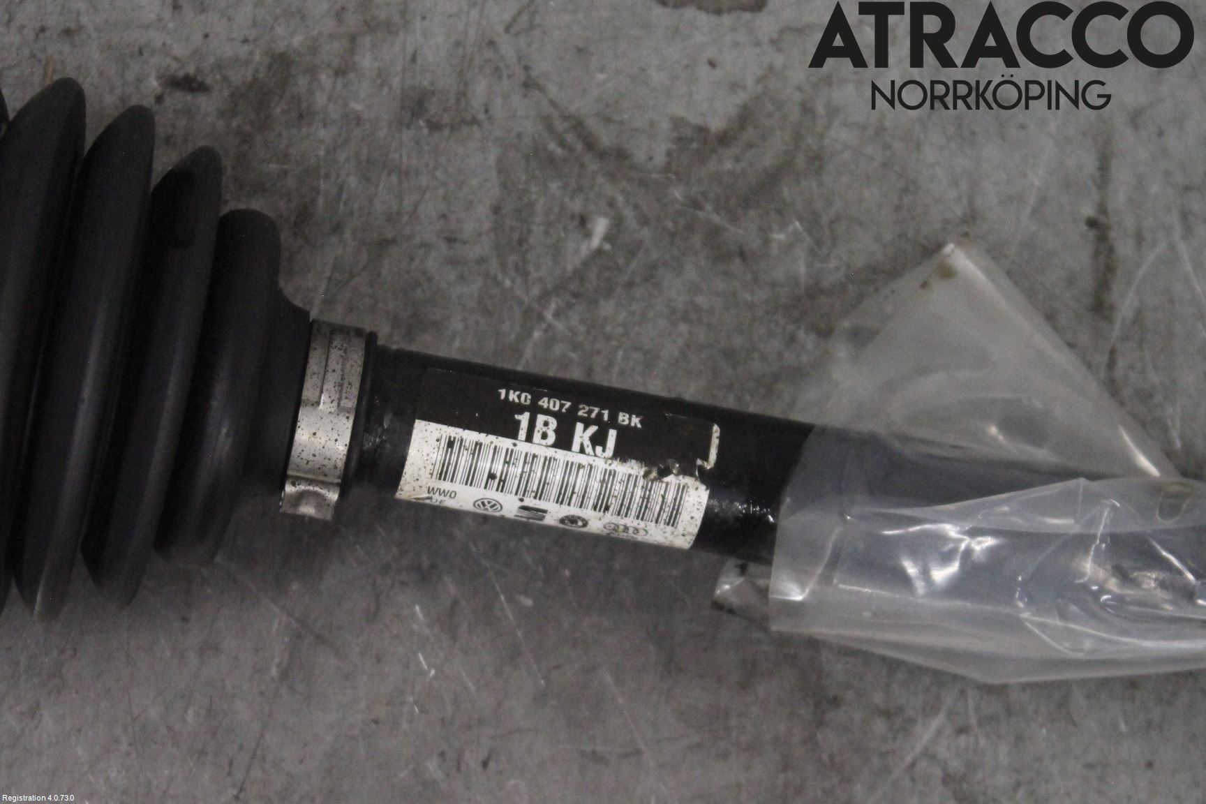 Volkswagen VW GOLF SPORTSVAN 15-20 Drivaxel Fram Vänster