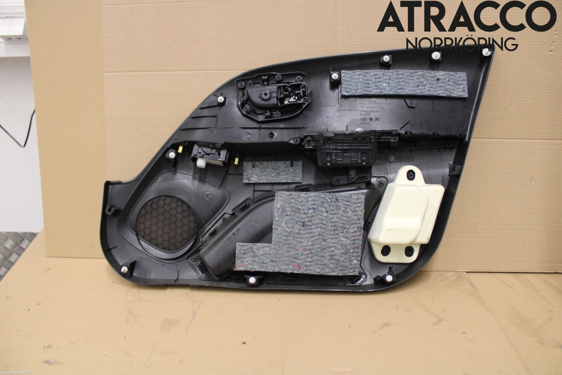Toyota AYGO 15-21 Dörrklädsel Vä