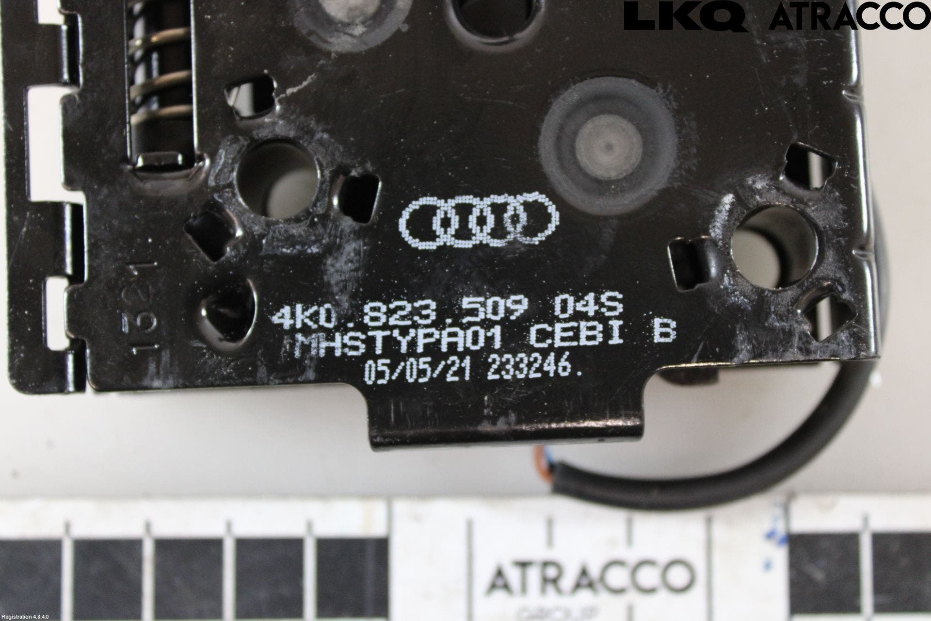 Volkswagen VW GOLF / E-GOLF VIII 20- Huvlås