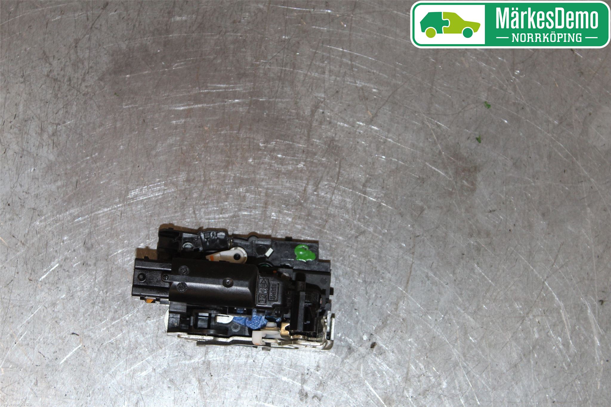 Dacia LODGY 12-18 Låskista-Dörrlås